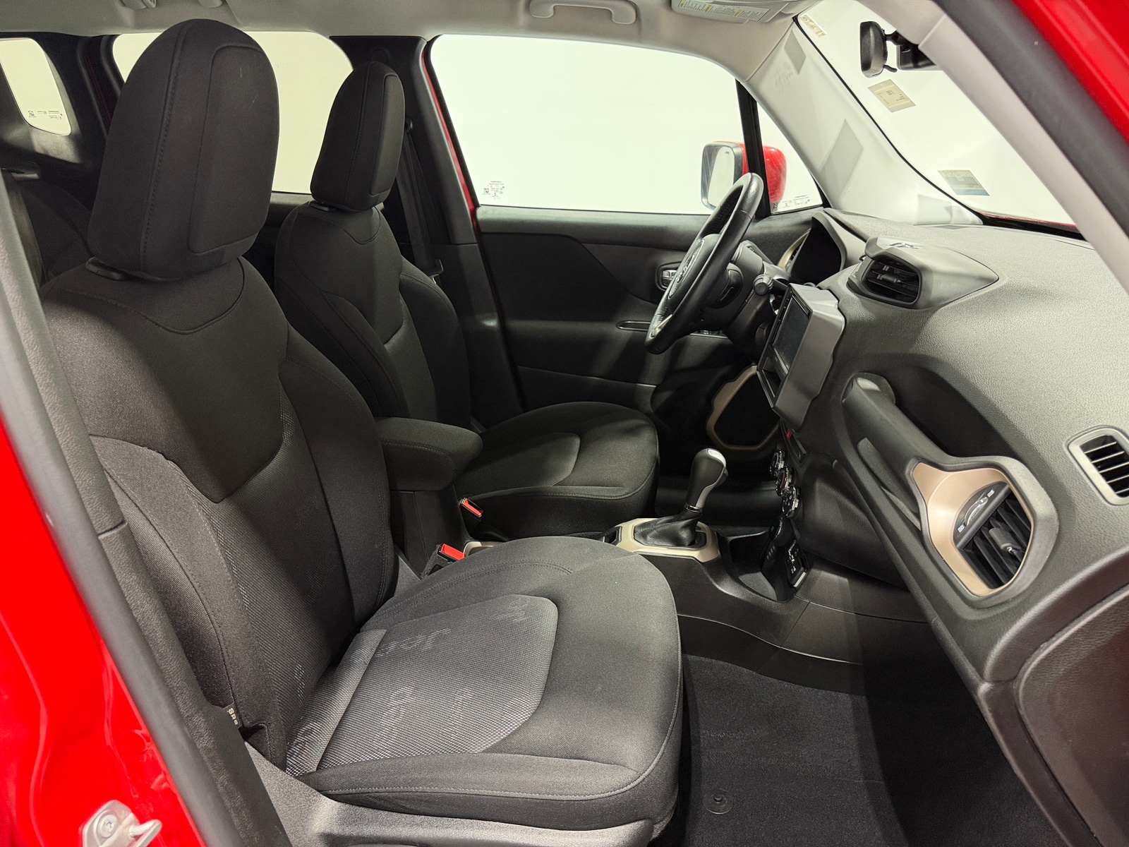 Thumbnail: 2017 Jeep Renegade - 2