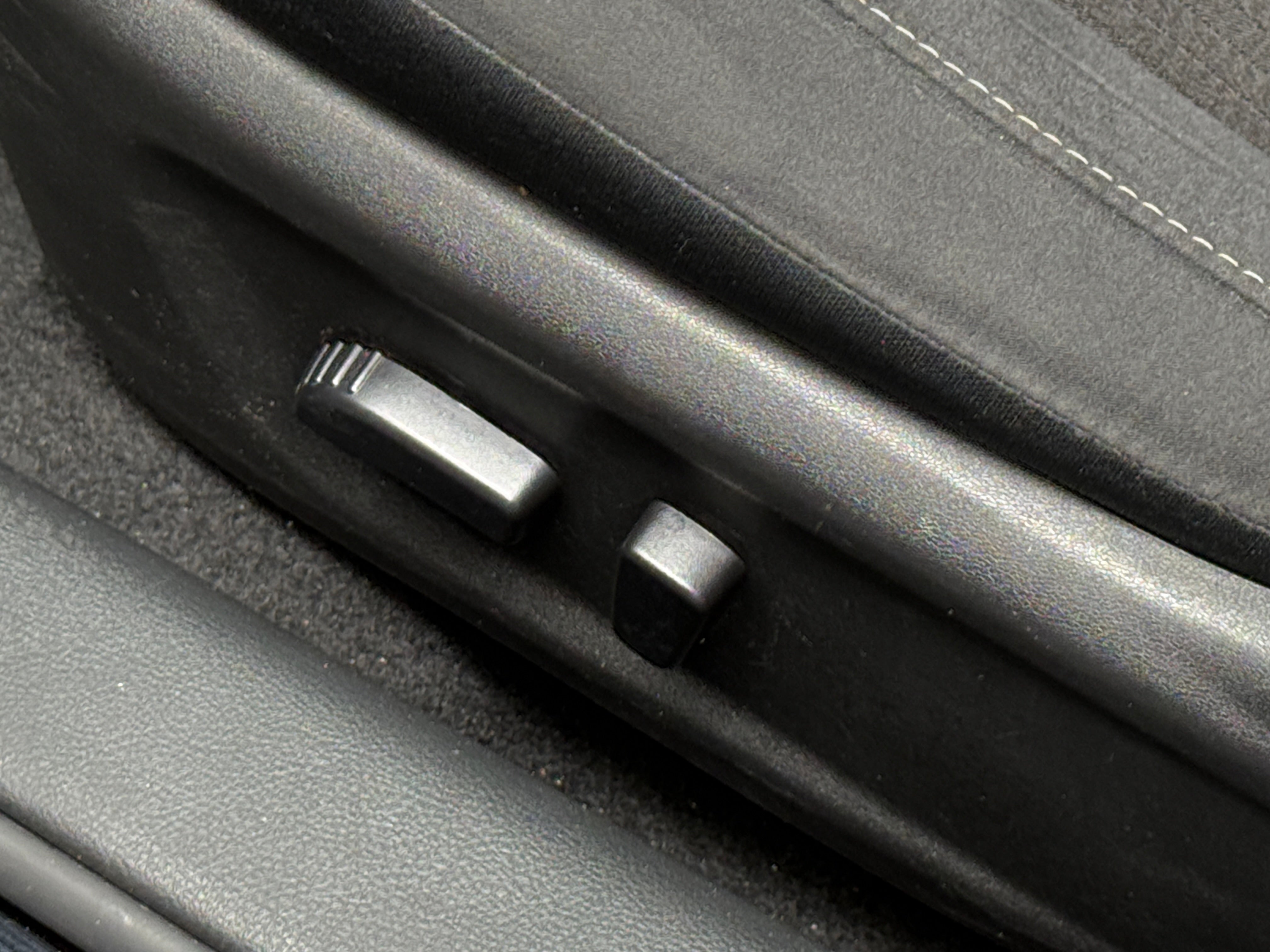 2025 Nissan Altima SV - Photo 10
