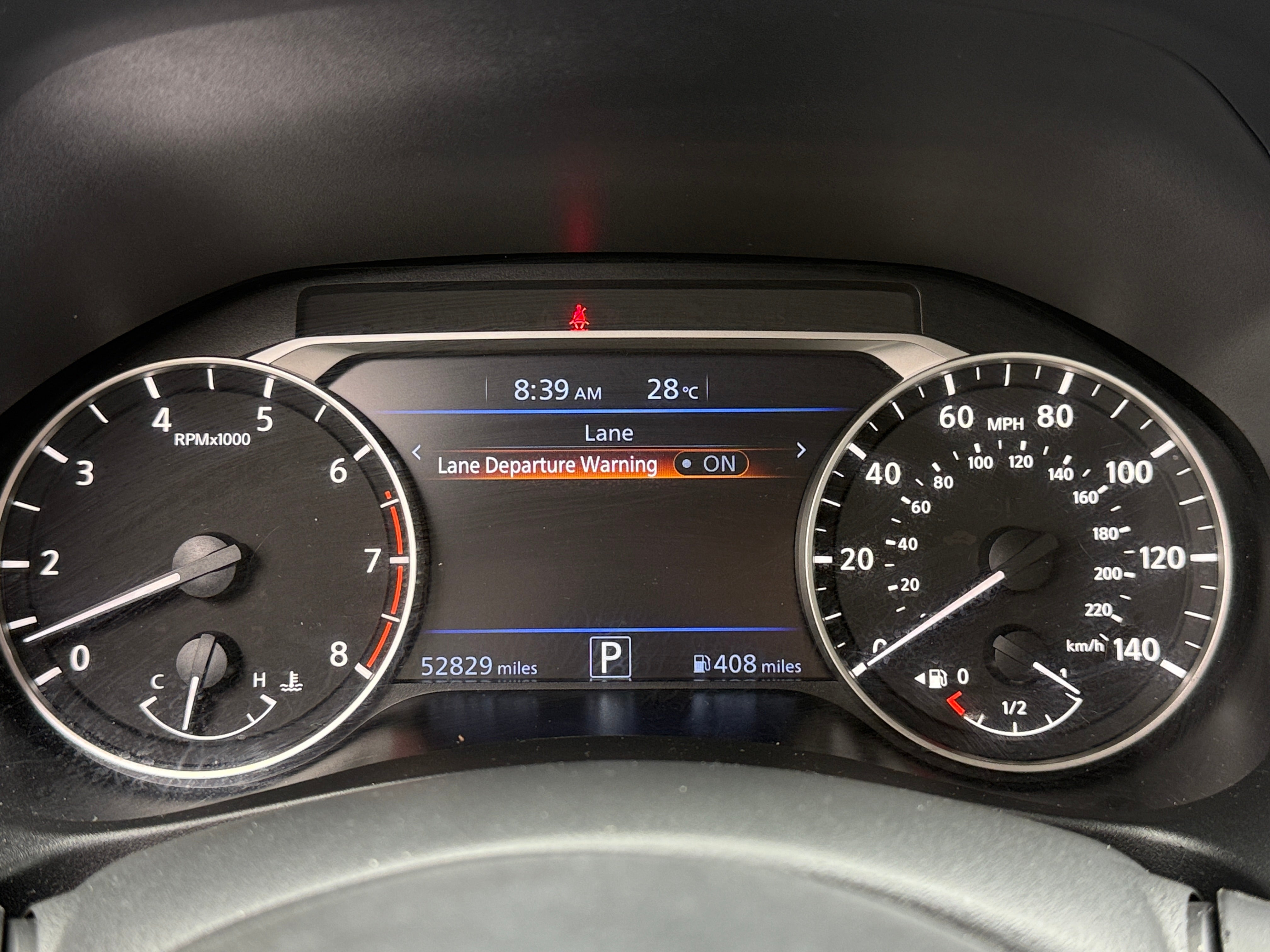 2025 Nissan Altima SV - Photo 13