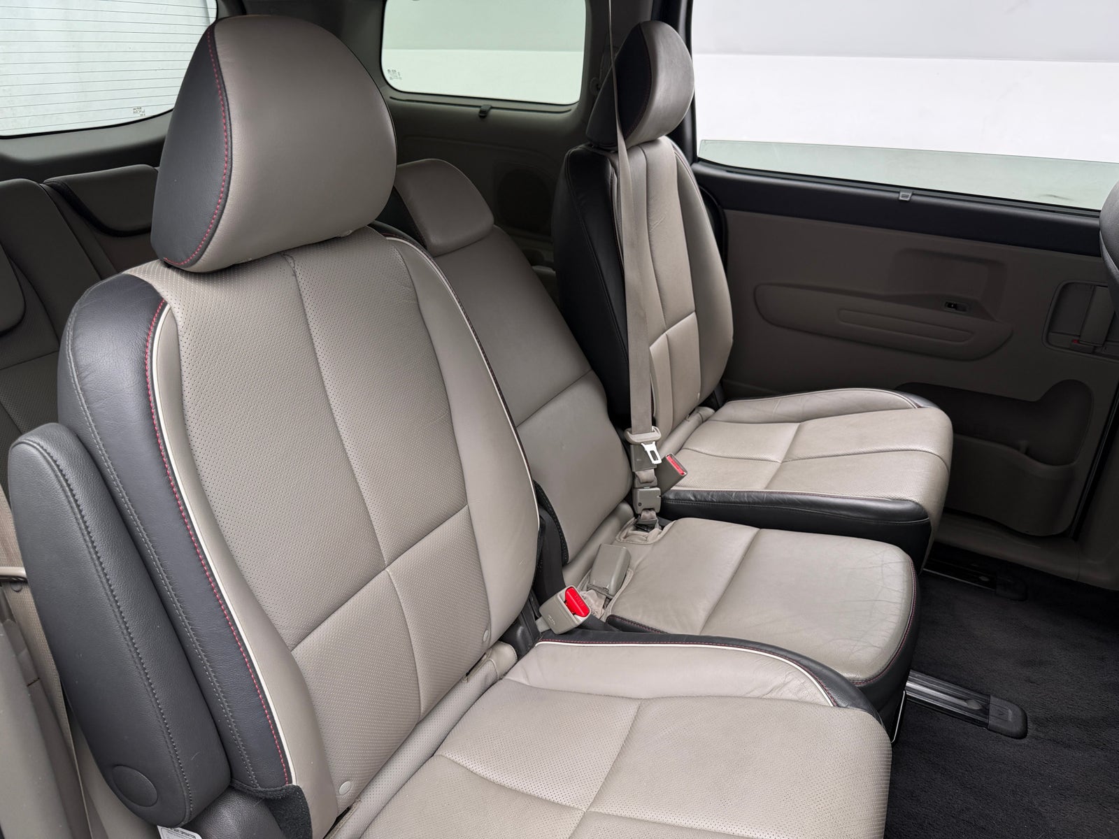 Thumbnail: 2018 Kia Sedona - 5