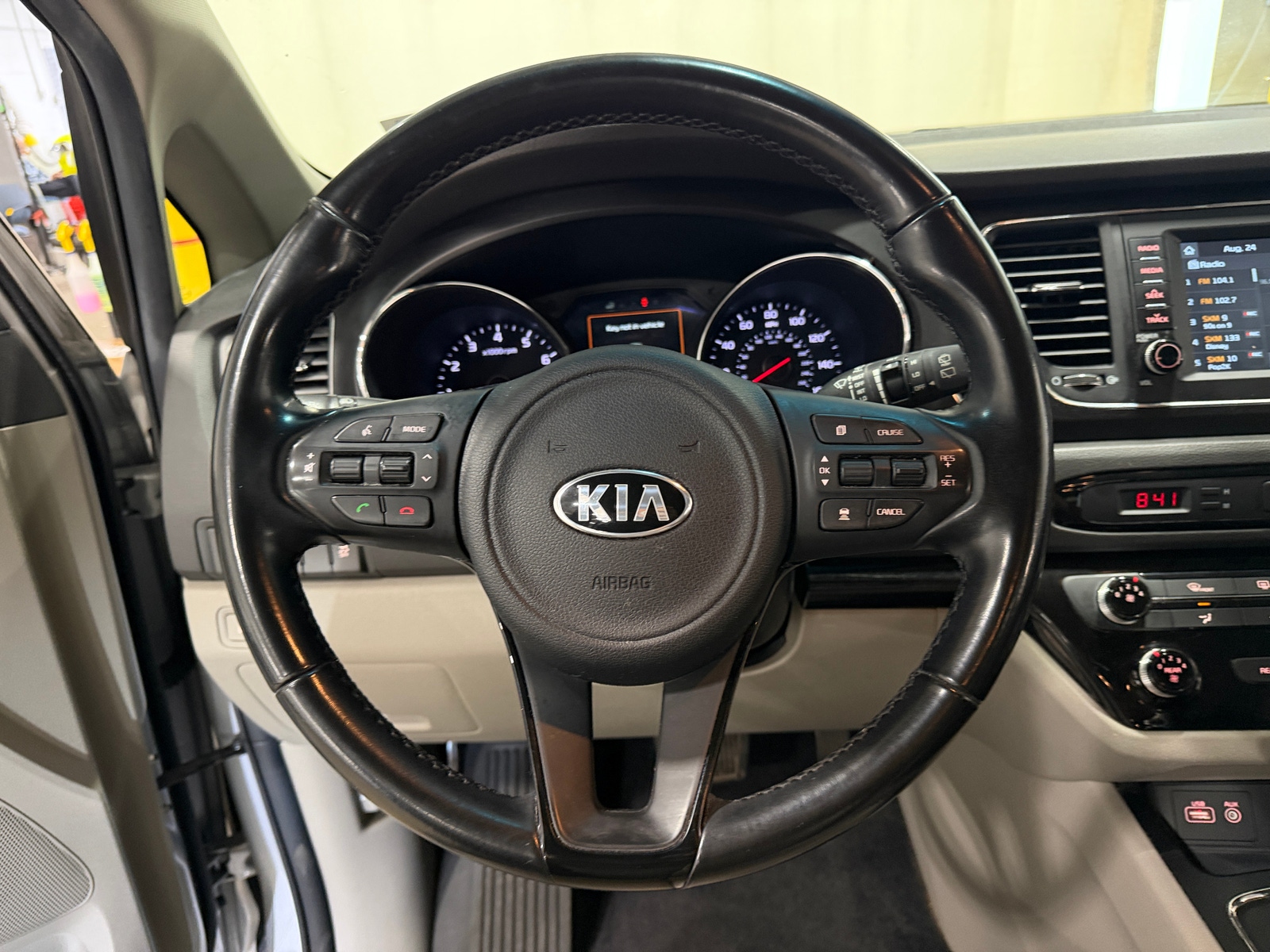 Thumbnail: 2018 Kia Sedona - 4