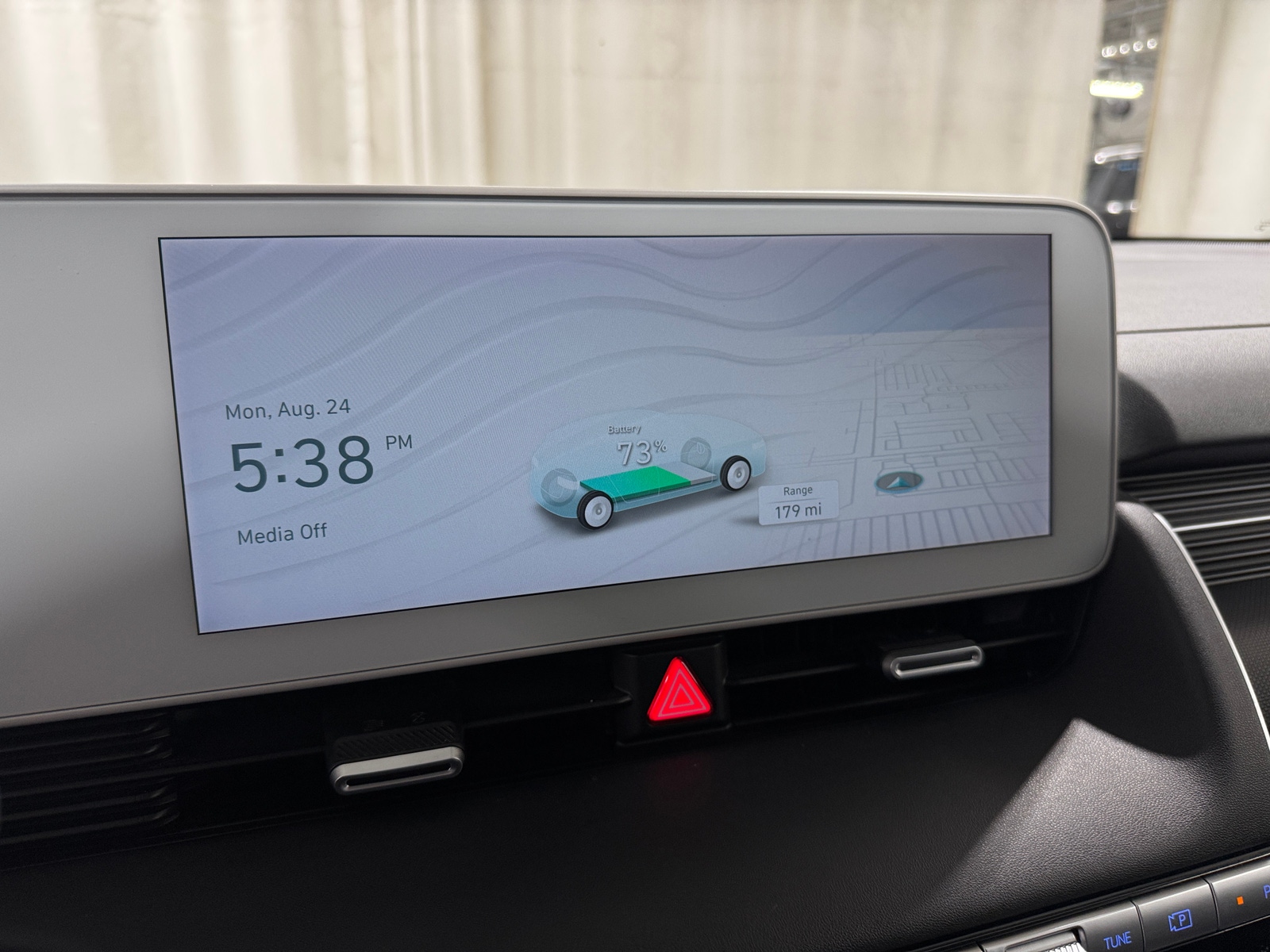 Thumbnail: 2022 Hyundai Ioniq 5 - 3