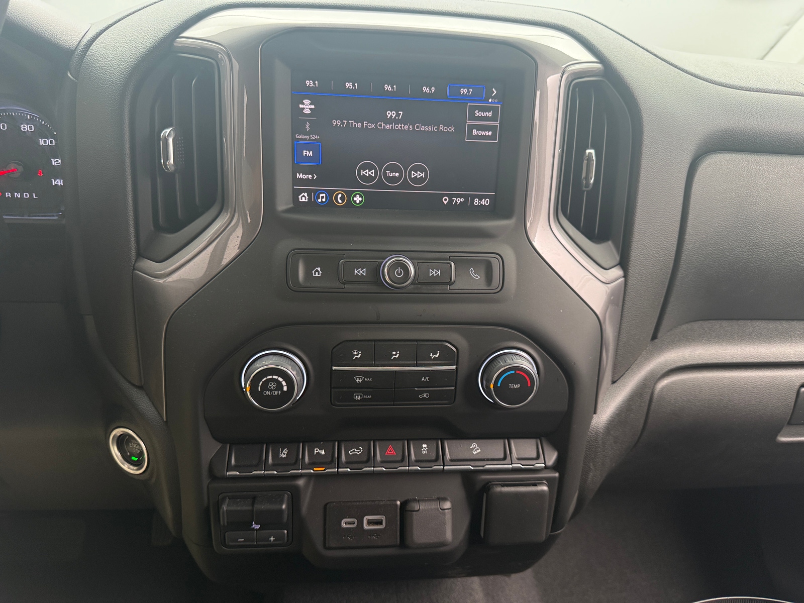 Thumbnail: 2024 Chevrolet Silverado 2500 - 4