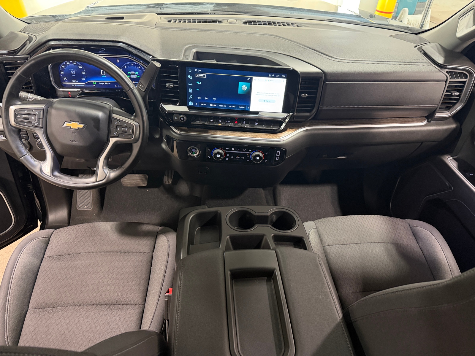 Thumbnail: 2024 Chevrolet Silverado 1500 - 3