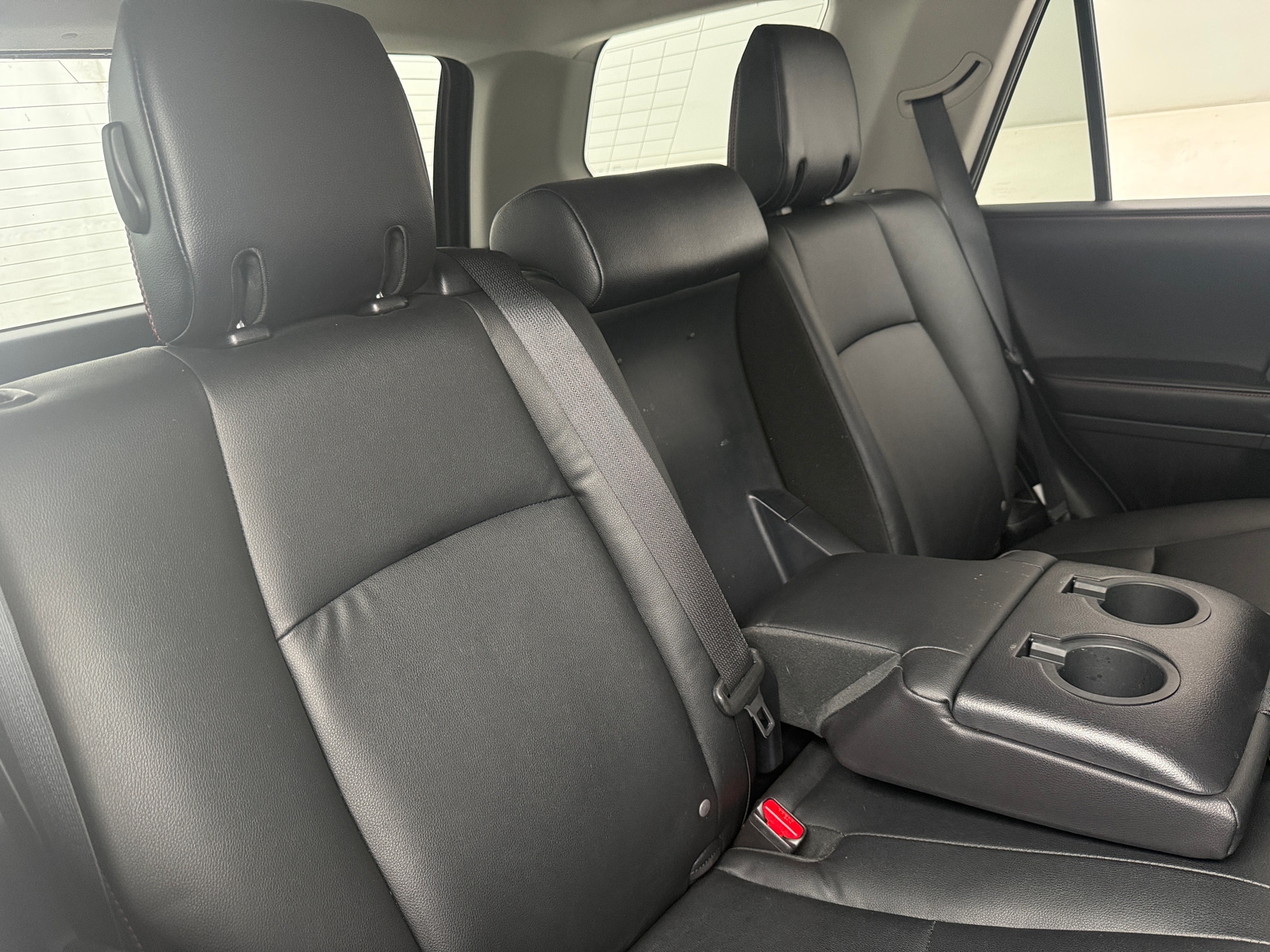 Thumbnail: 2016 Toyota 4Runner - 6