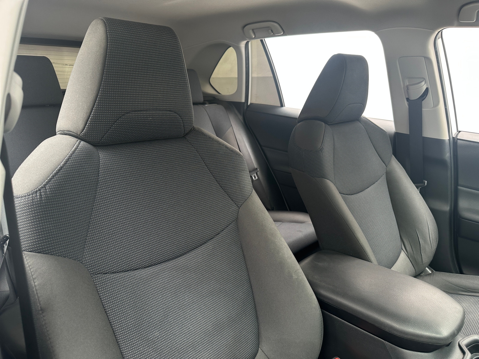 Thumbnail: 2021 Toyota RAV4 - 2