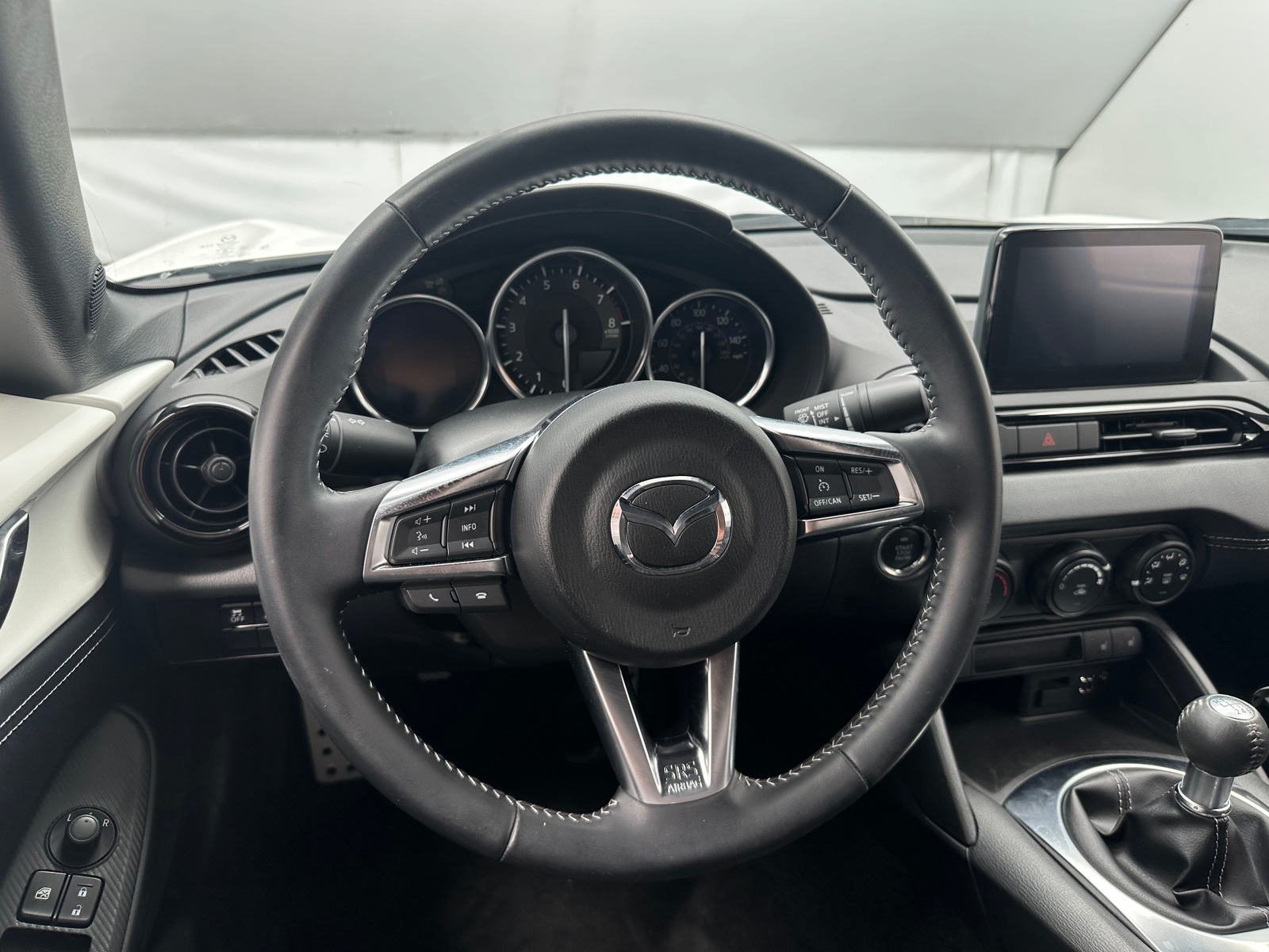 Thumbnail: 2023 Mazda MX-5 Miata - 5