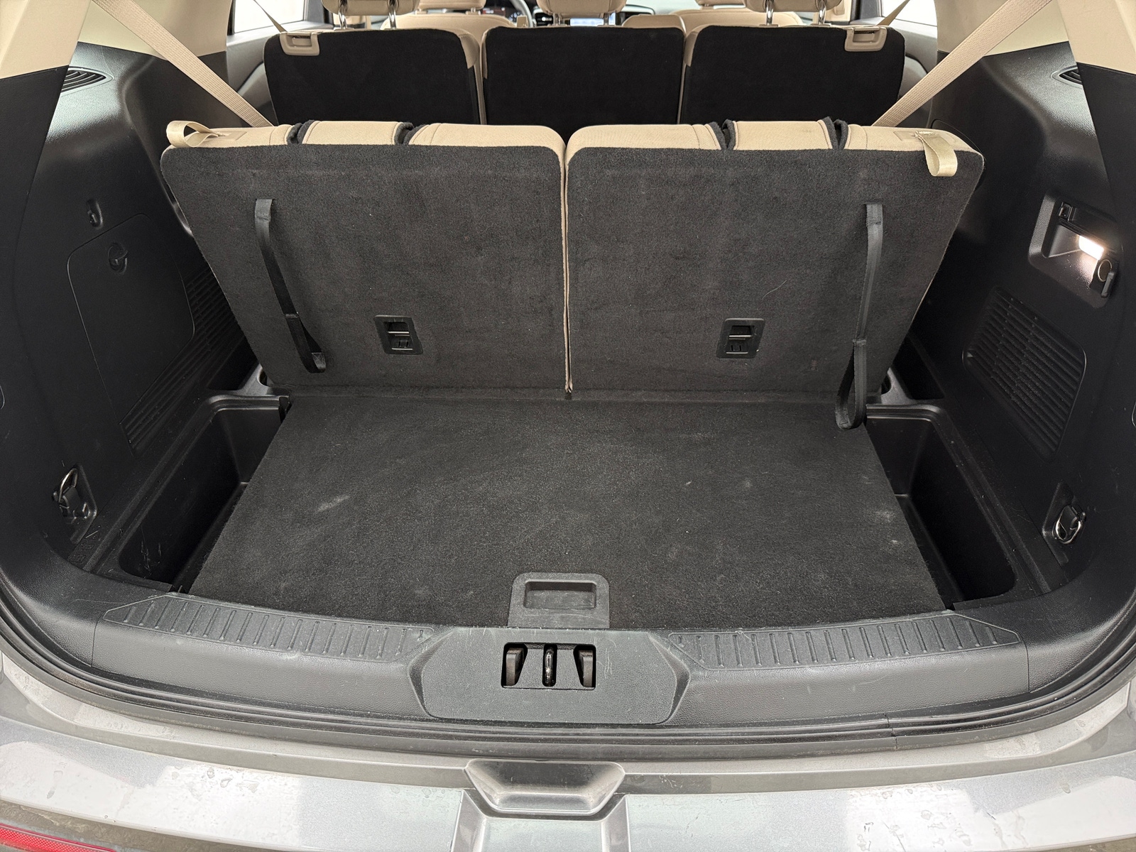 Thumbnail: 2021 Ford Explorer - 7