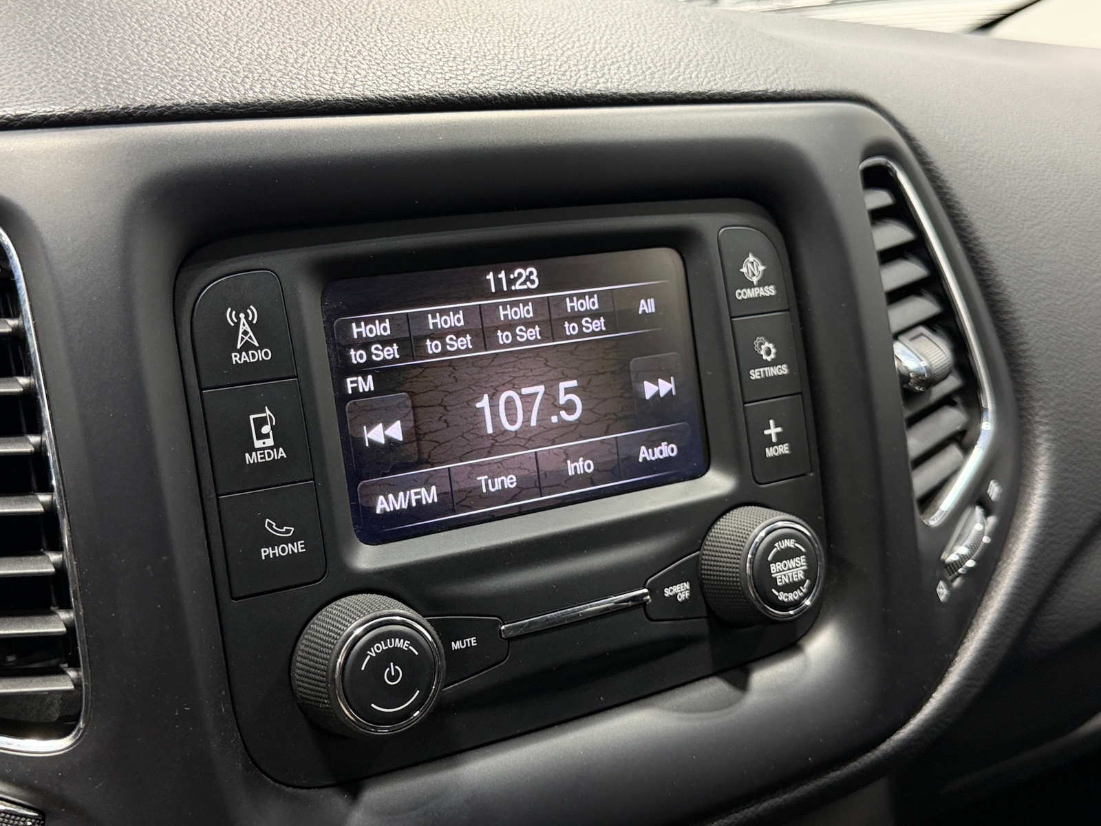 Thumbnail: 2018 Jeep Compass - 4
