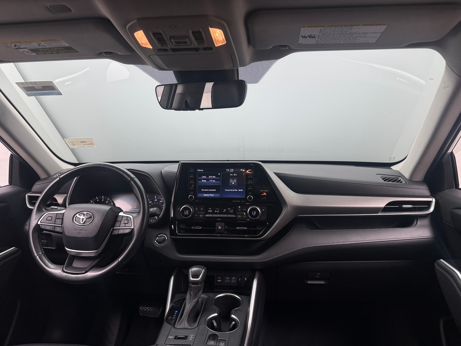 Thumbnail: 2022 Toyota Highlander - 2