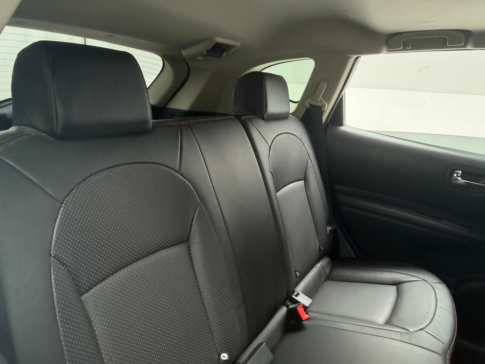 Thumbnail: 2012 Nissan Rogue - 5