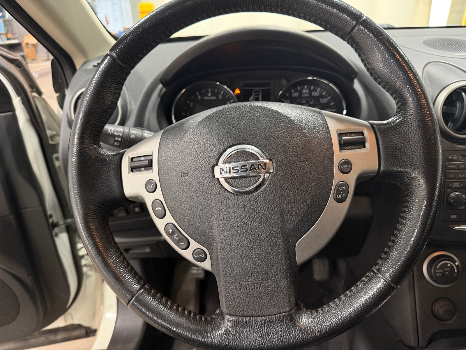 Thumbnail: 2012 Nissan Rogue - 4