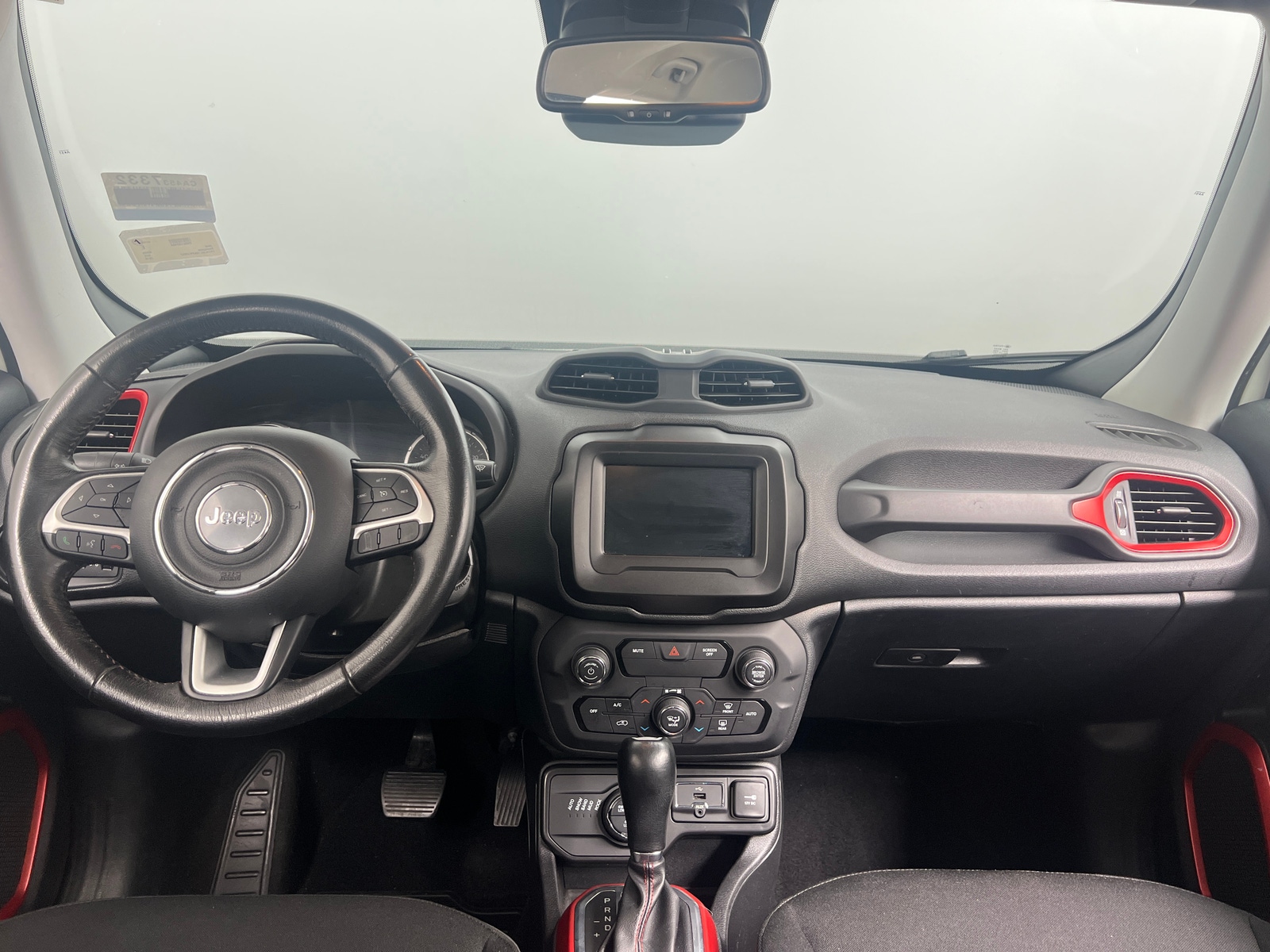 Thumbnail: 2019 Jeep Renegade - 3