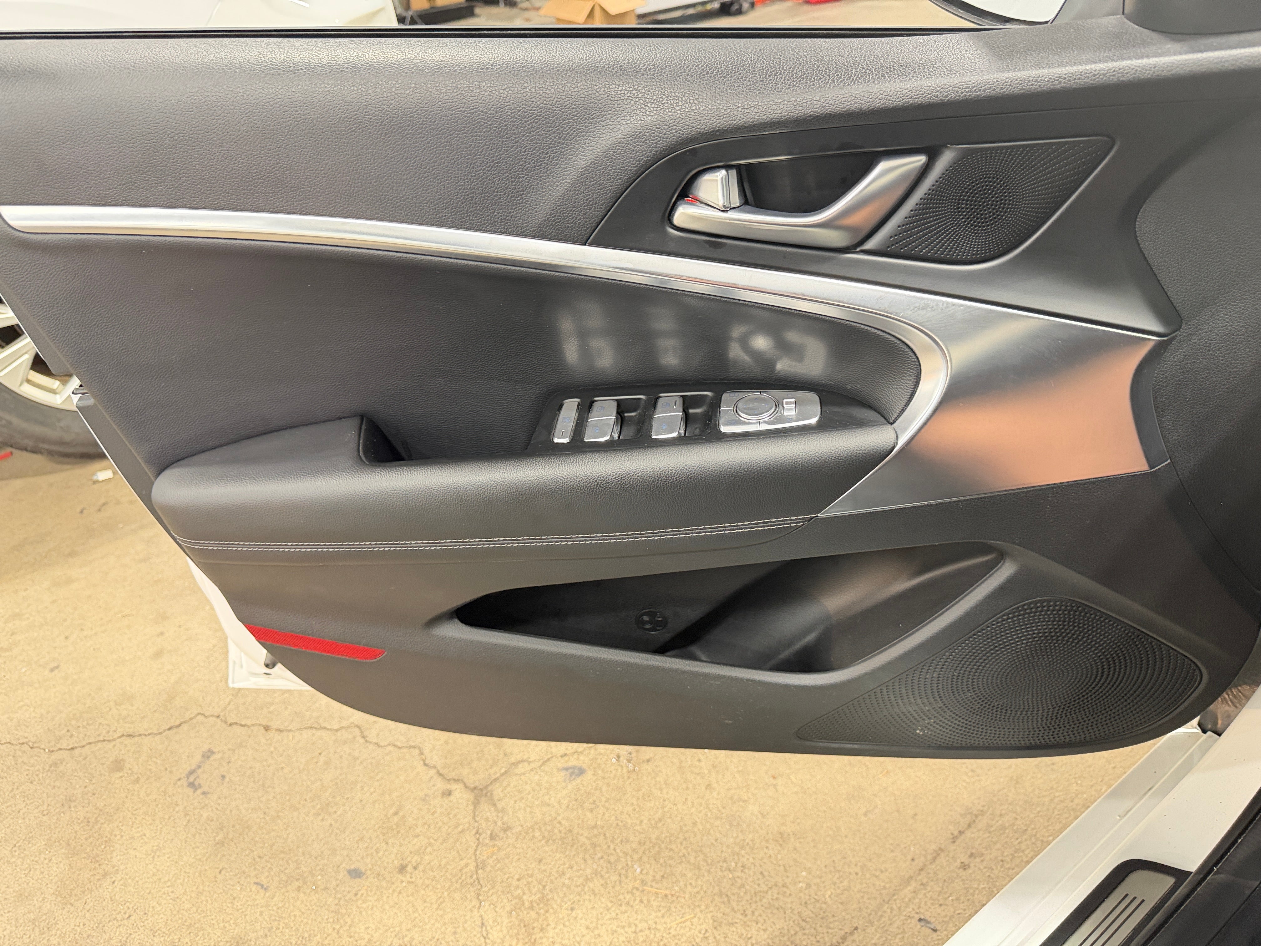 2025 GENESIS G70