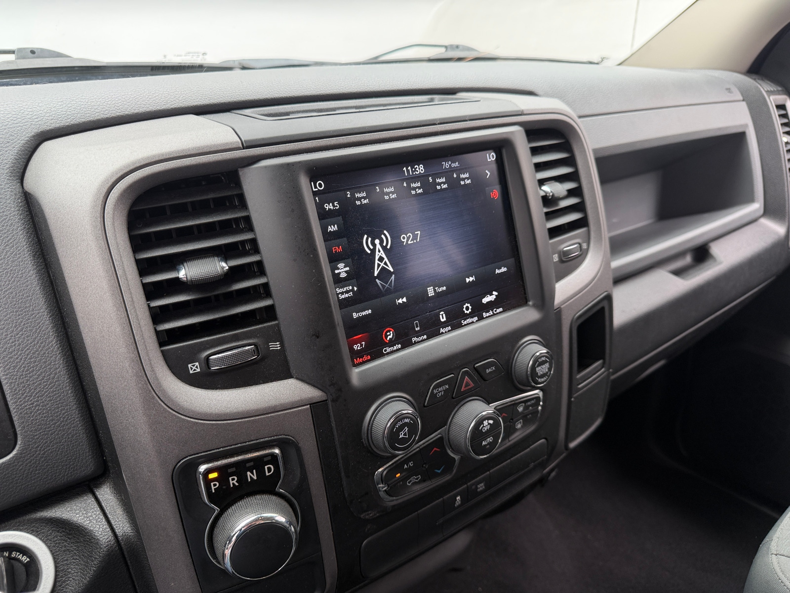 Thumbnail: 2020 RAM 1500 Classic - 4