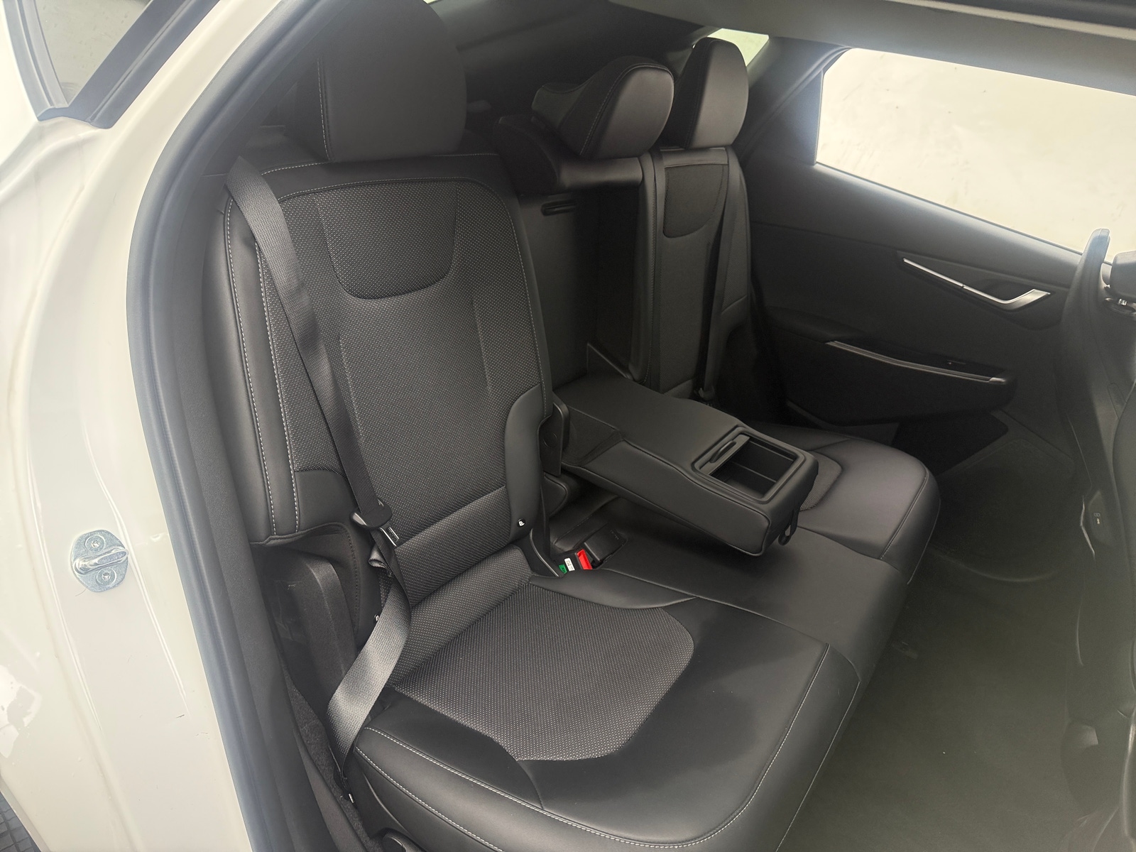 Thumbnail: 2024 Kia EV6 - 5