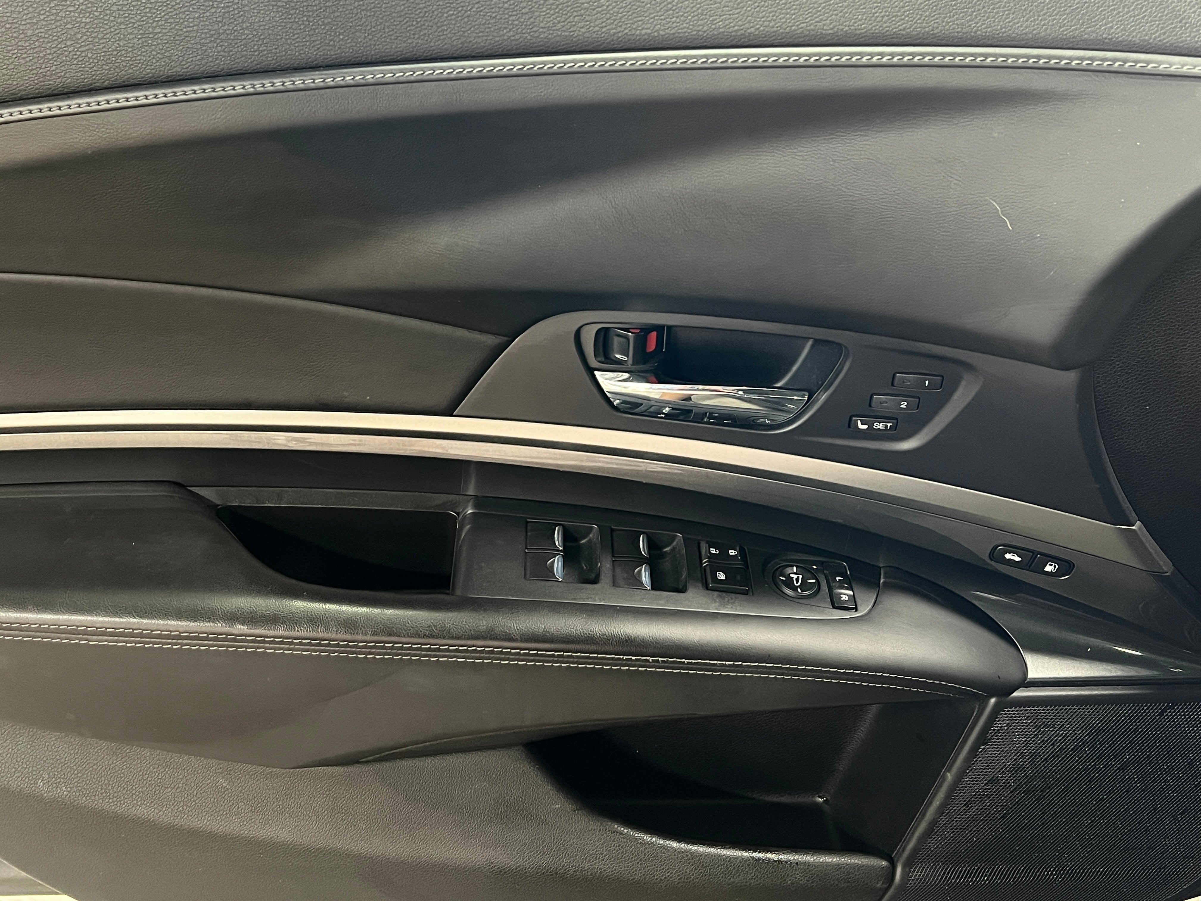 2014 Acura RLX Base