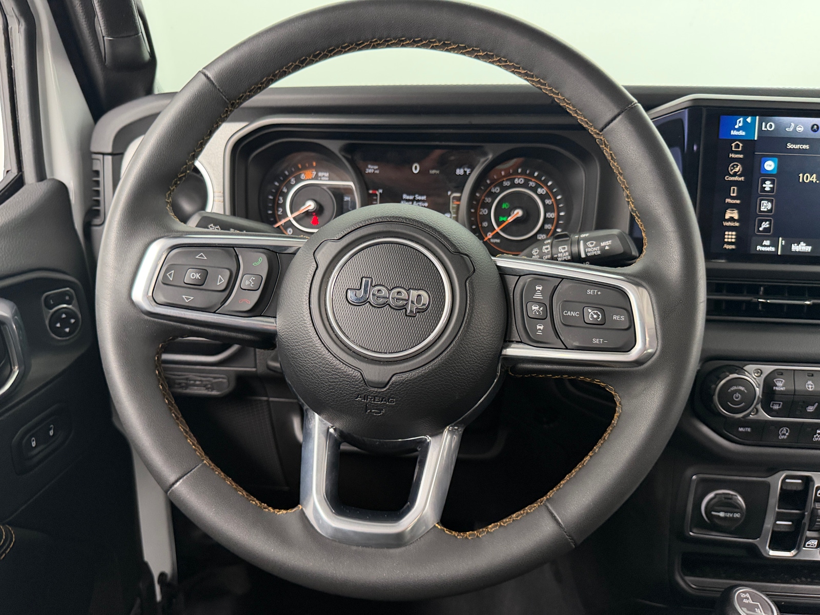 Thumbnail: 2025 Jeep Wrangler - 5