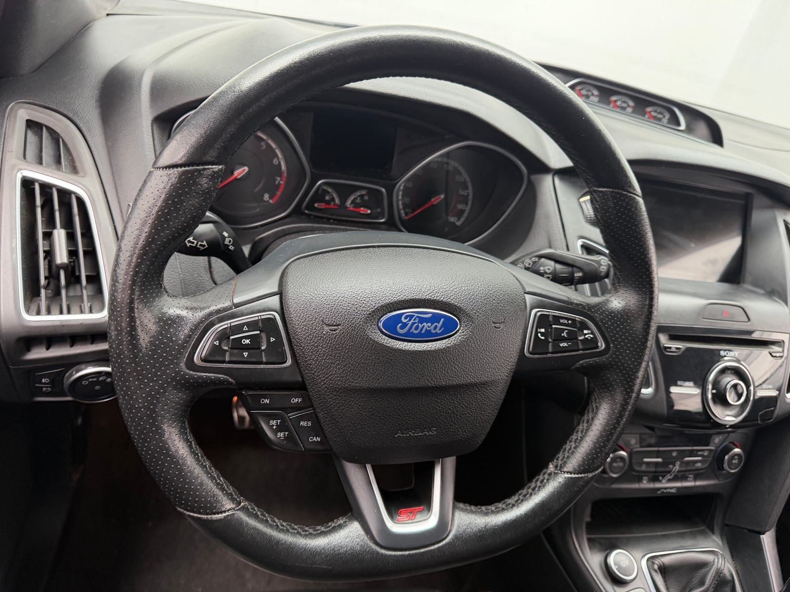 Thumbnail: 2016 Ford Focus - 5