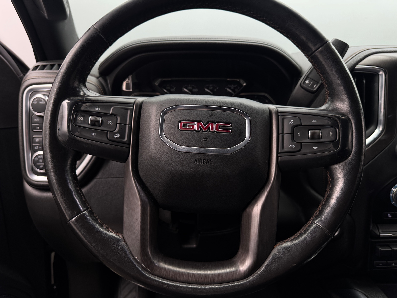 Thumbnail: 2021 GMC Sierra 2500 - 4