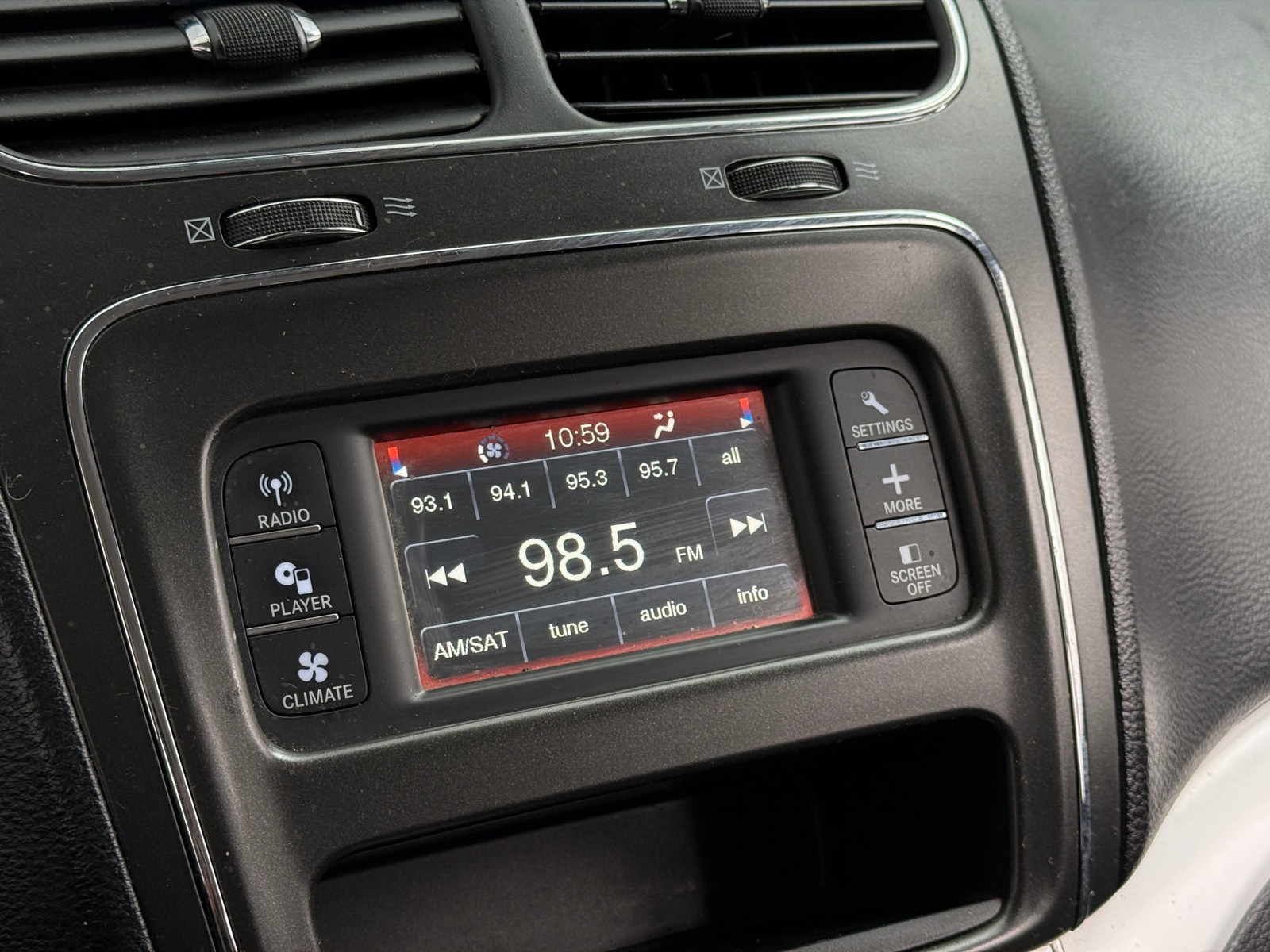Thumbnail: 2019 Dodge Journey - 4
