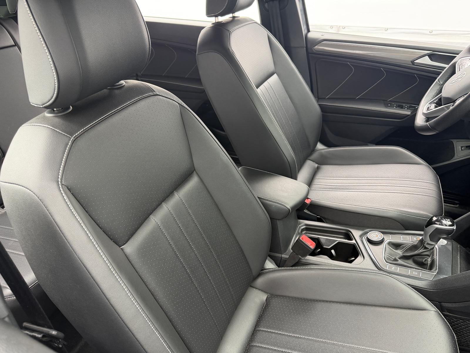 Thumbnail: 2024 Volkswagen Tiguan - 2