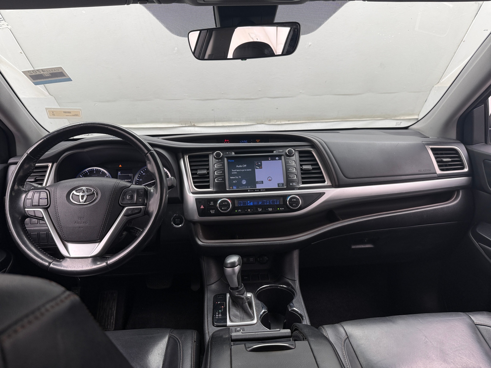 Thumbnail: 2017 Toyota Highlander - 2