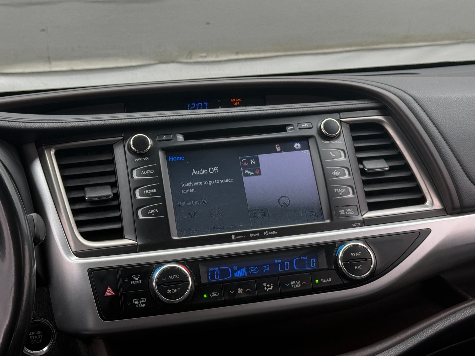 Thumbnail: 2017 Toyota Highlander - 3