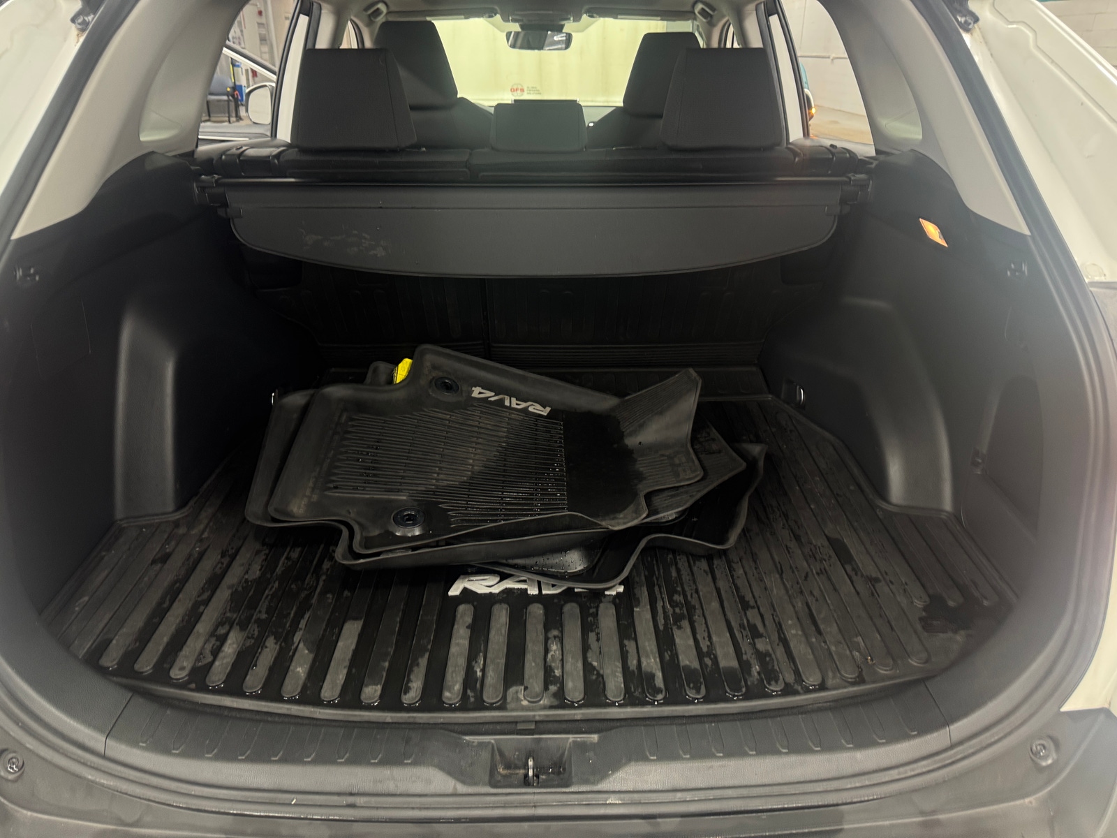Thumbnail: 2019 Toyota RAV4 - 7