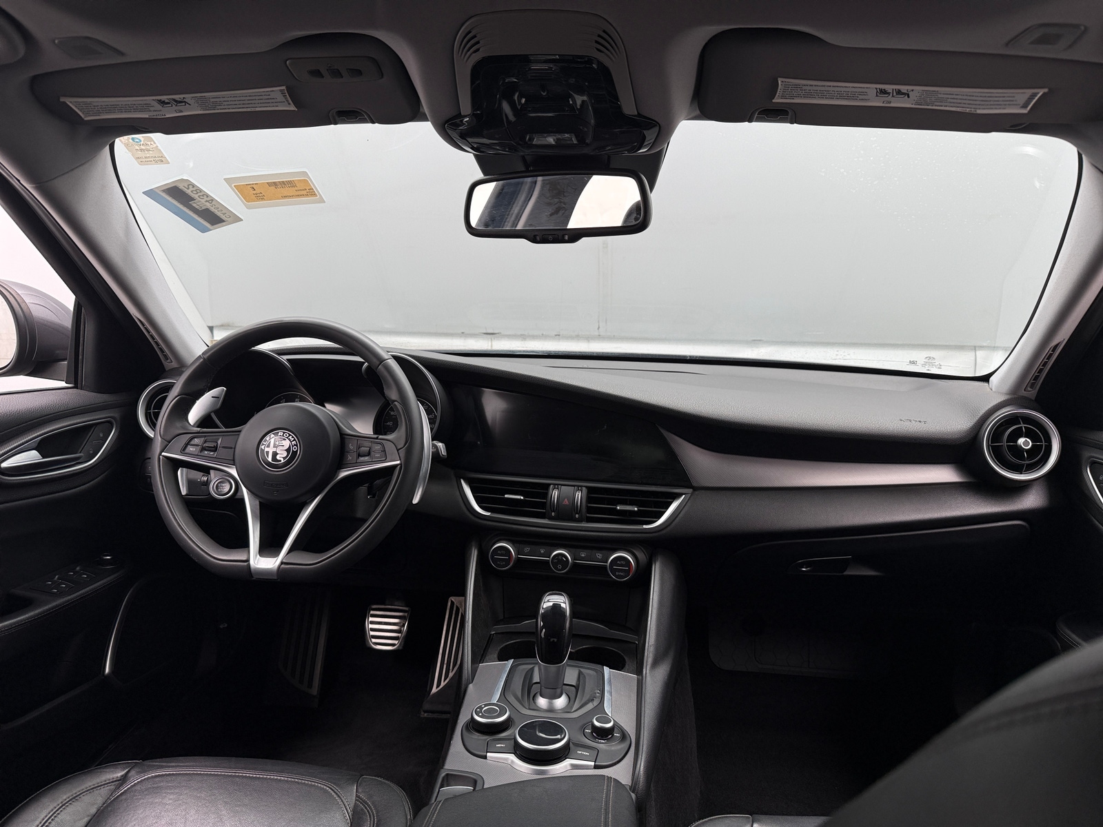 Thumbnail: 2017 Alfa Romeo Giulia - 2