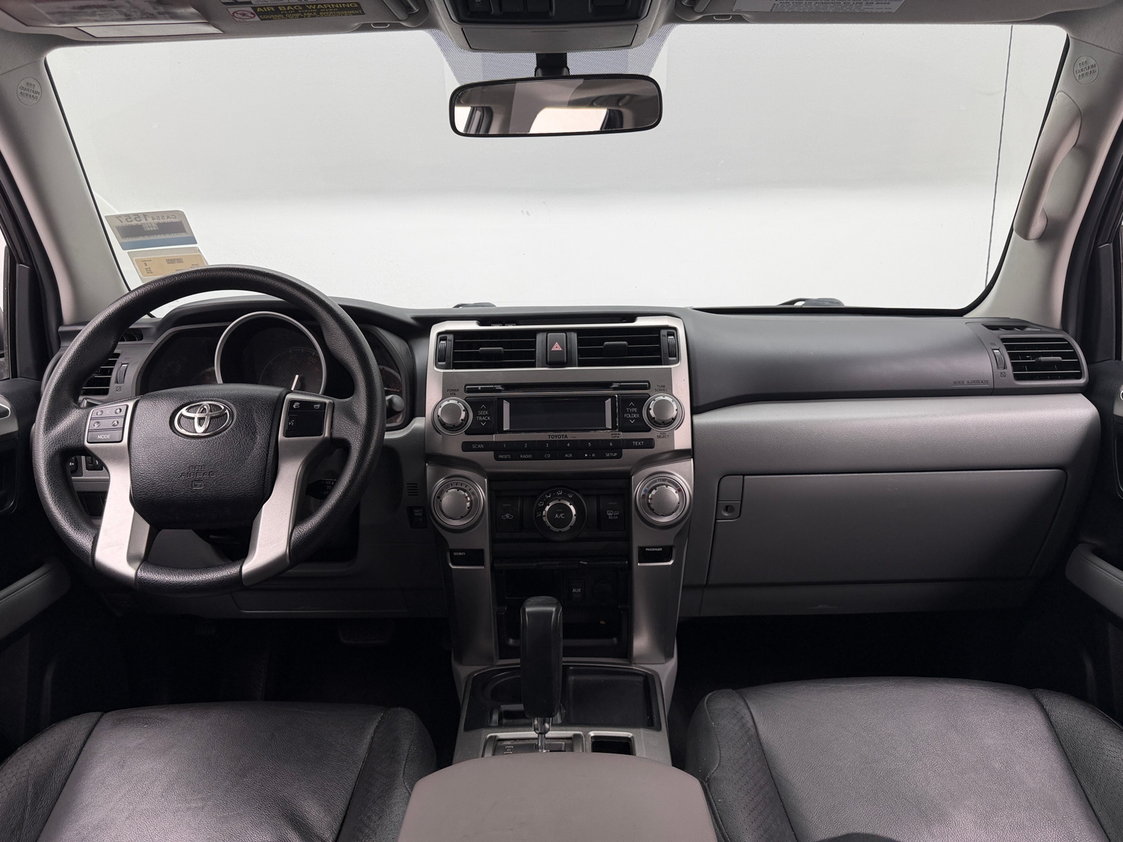 Thumbnail: 2010 Toyota 4Runner - 3