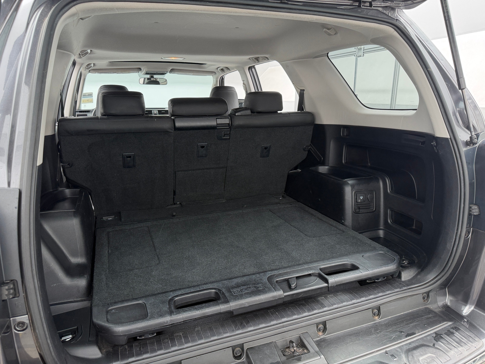 Thumbnail: 2010 Toyota 4Runner - 7
