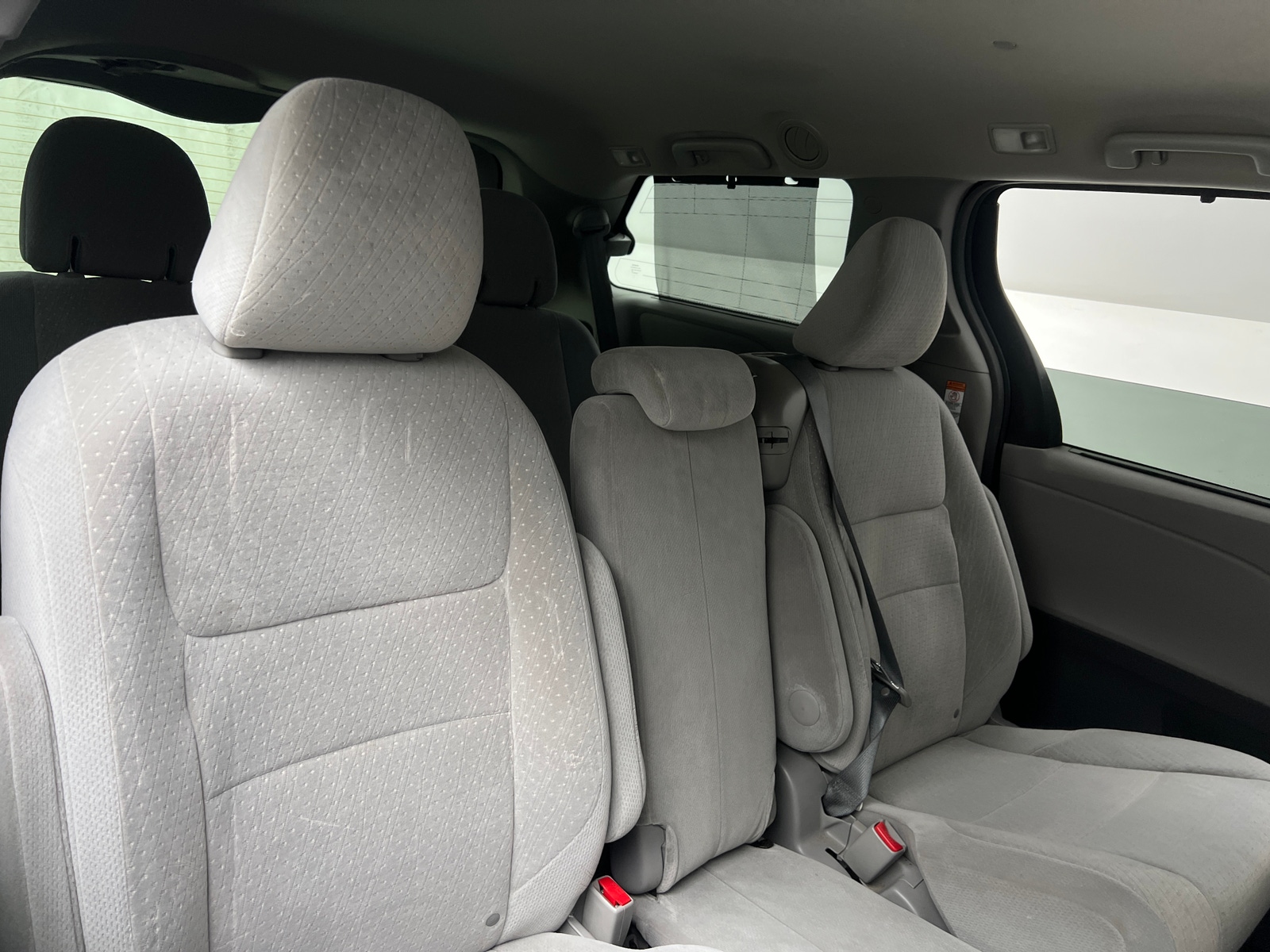 Thumbnail: 2015 Toyota Sienna - 6