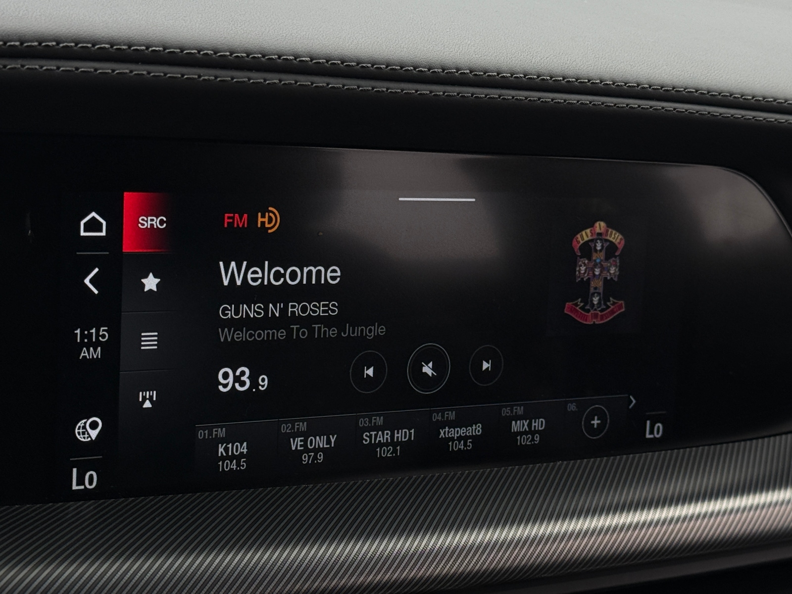 Thumbnail: 2023 Alfa Romeo Stelvio - 3