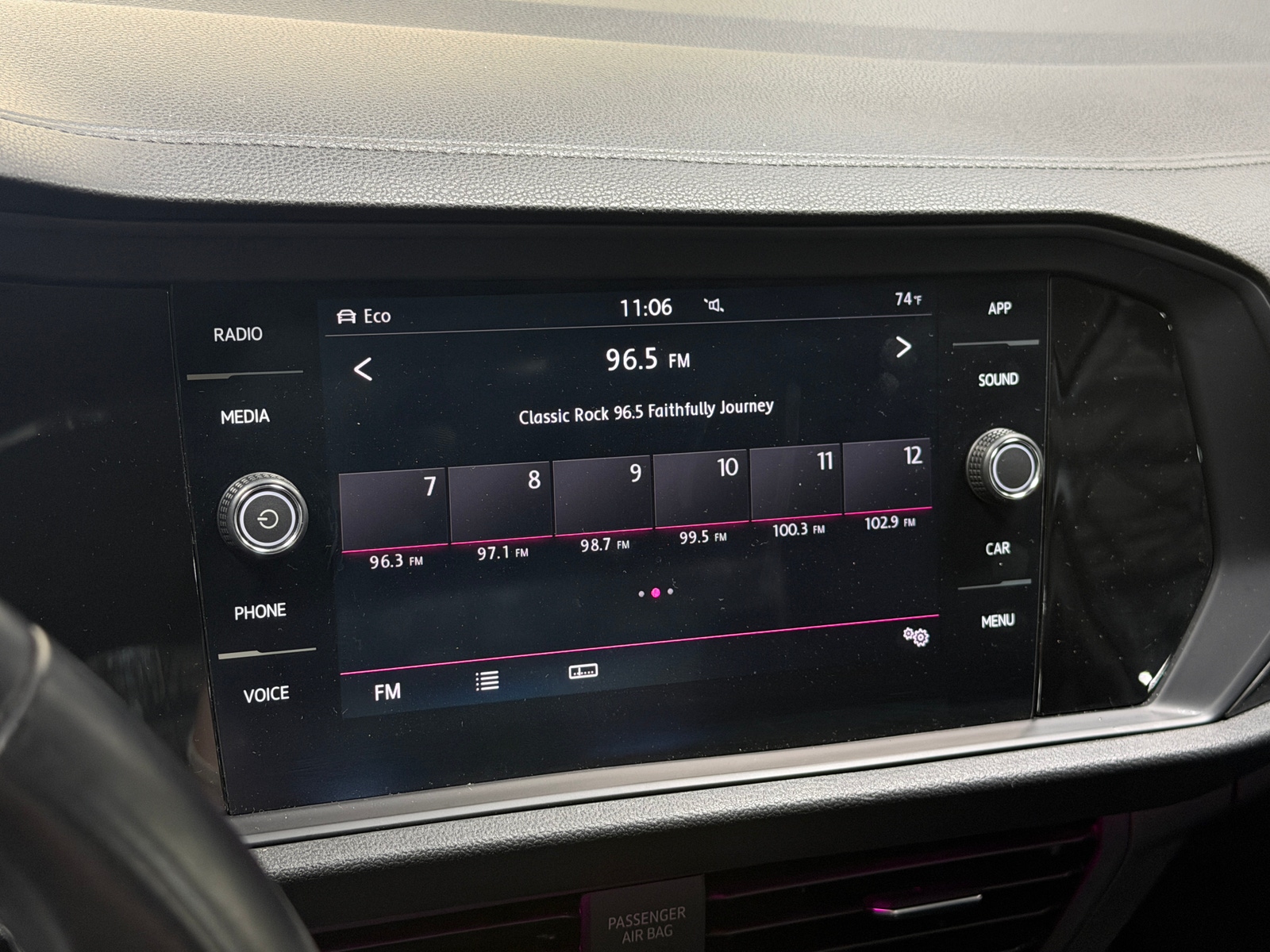 Thumbnail: 2019 Volkswagen Jetta - 3