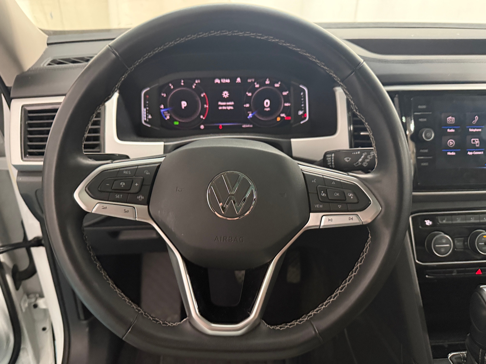 Thumbnail: 2022 Volkswagen Atlas - 4