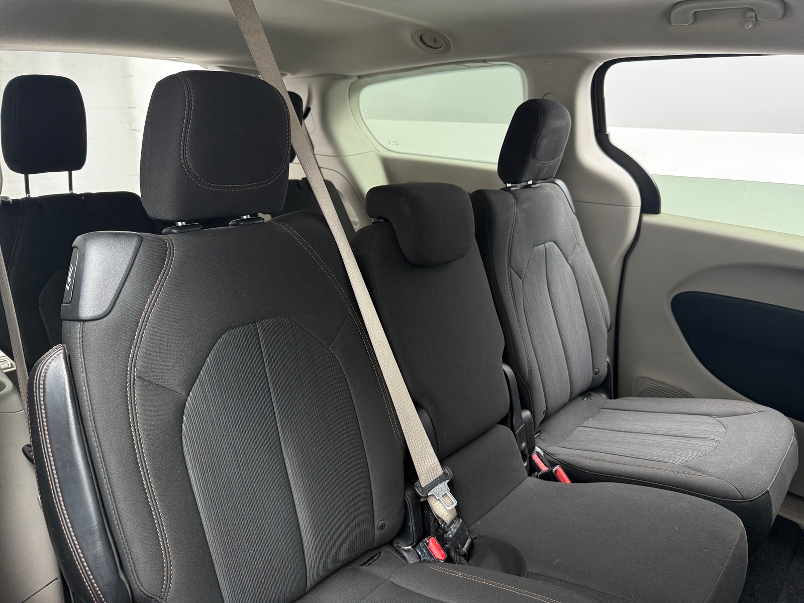 Thumbnail: 2018 Chrysler Pacifica - 6