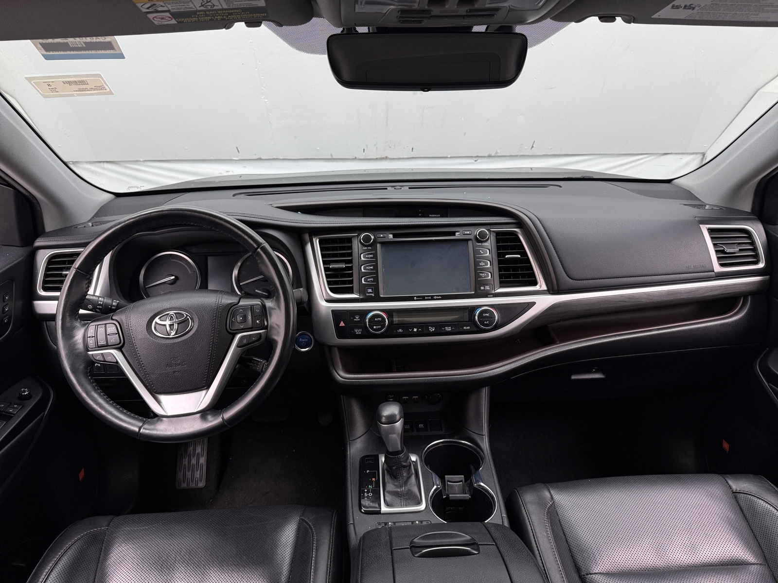 Thumbnail: 2019 Toyota Highlander - 2
