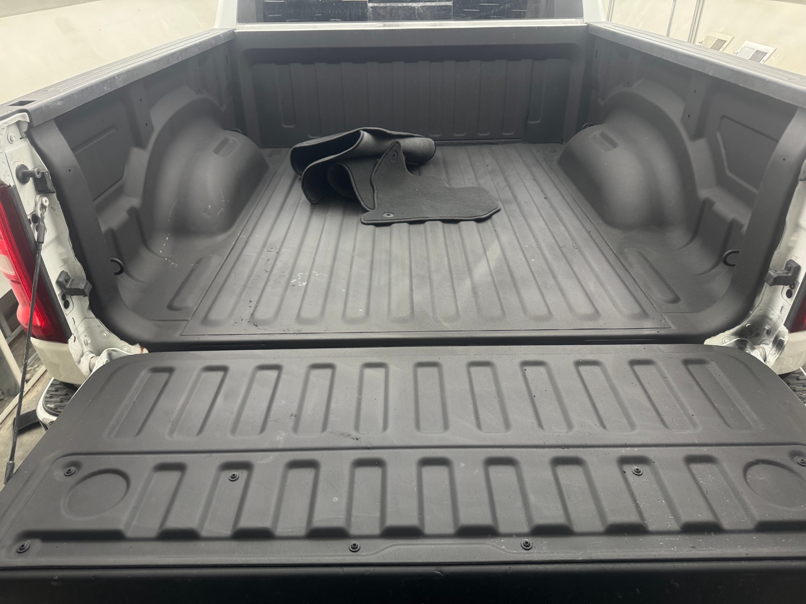 Thumbnail: 2026 RAM 1500 - 7