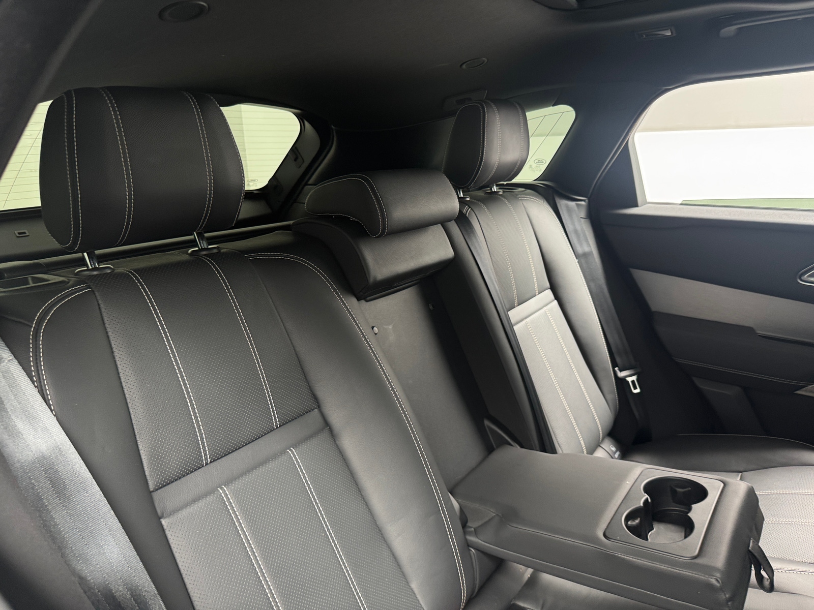 Thumbnail: 2021 Land Rover Range Rover Velar - 6