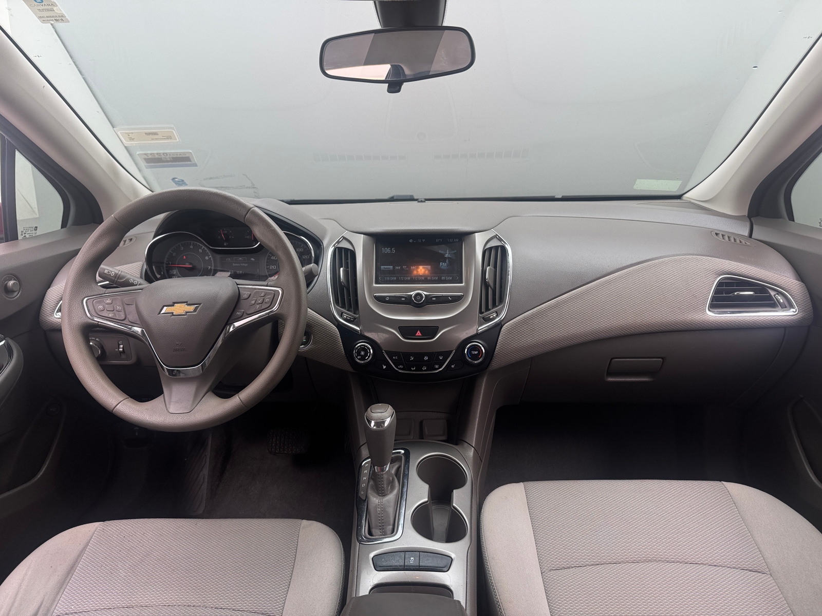 Thumbnail: 2018 Chevrolet Cruze - 3
