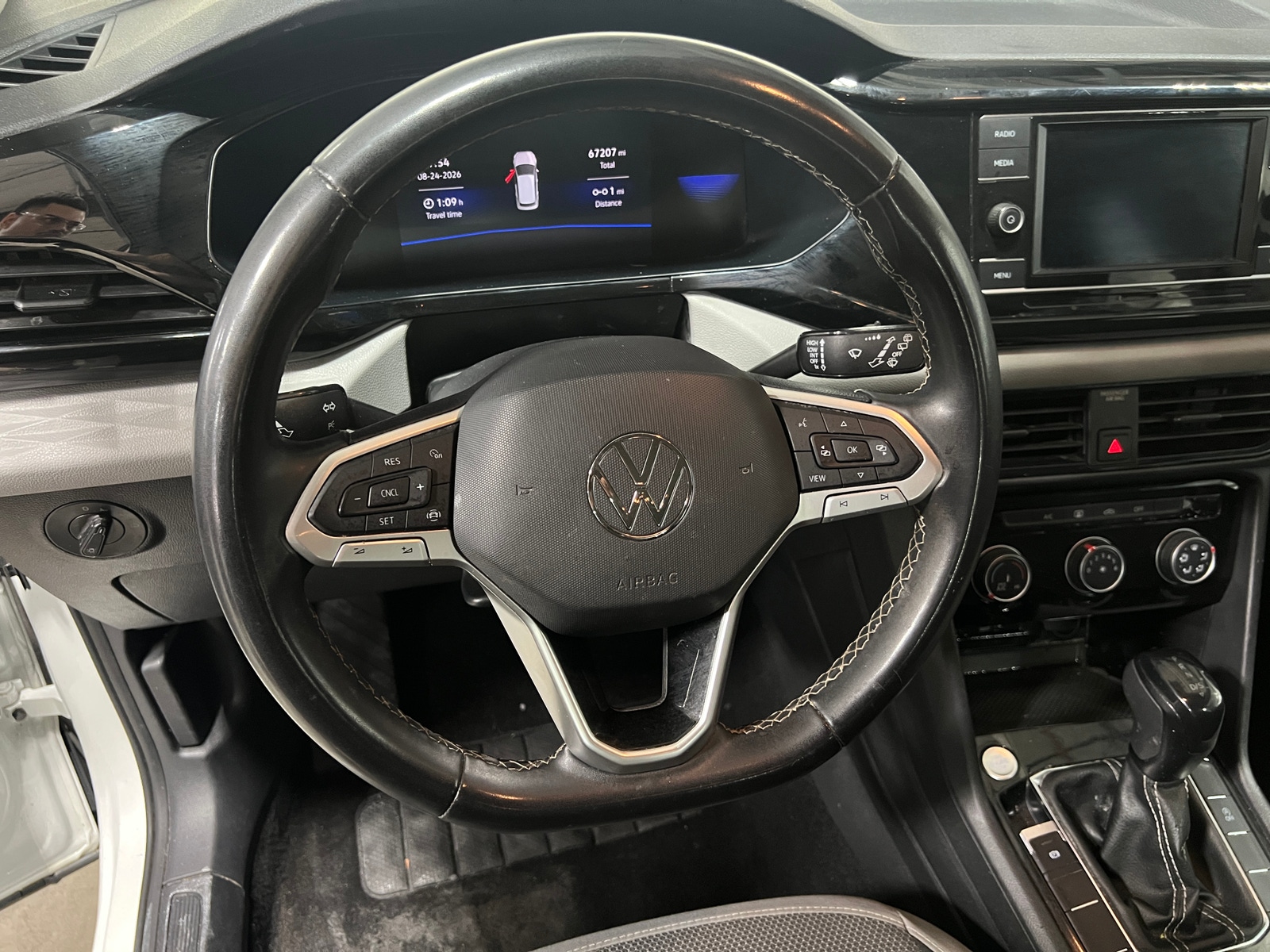 Thumbnail: 2023 Volkswagen Taos - 5