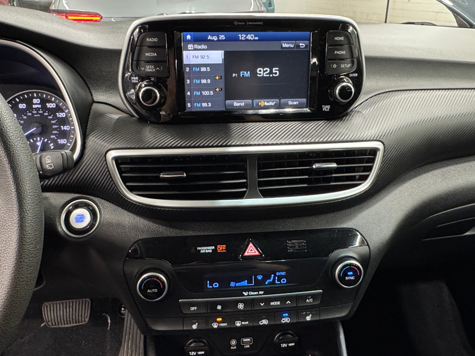 Thumbnail: 2019 Hyundai Tucson - 4