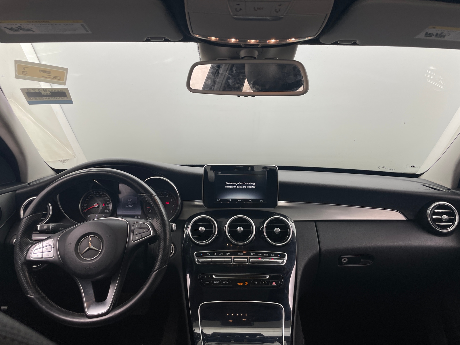 Thumbnail: 2016 Mercedes-Benz C-Class - 2