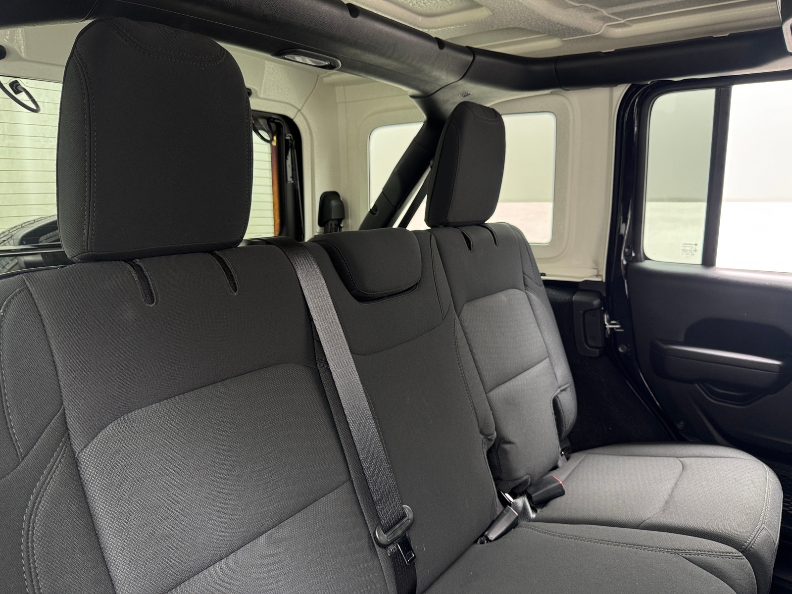 Thumbnail: 2022 Jeep Wrangler - 6