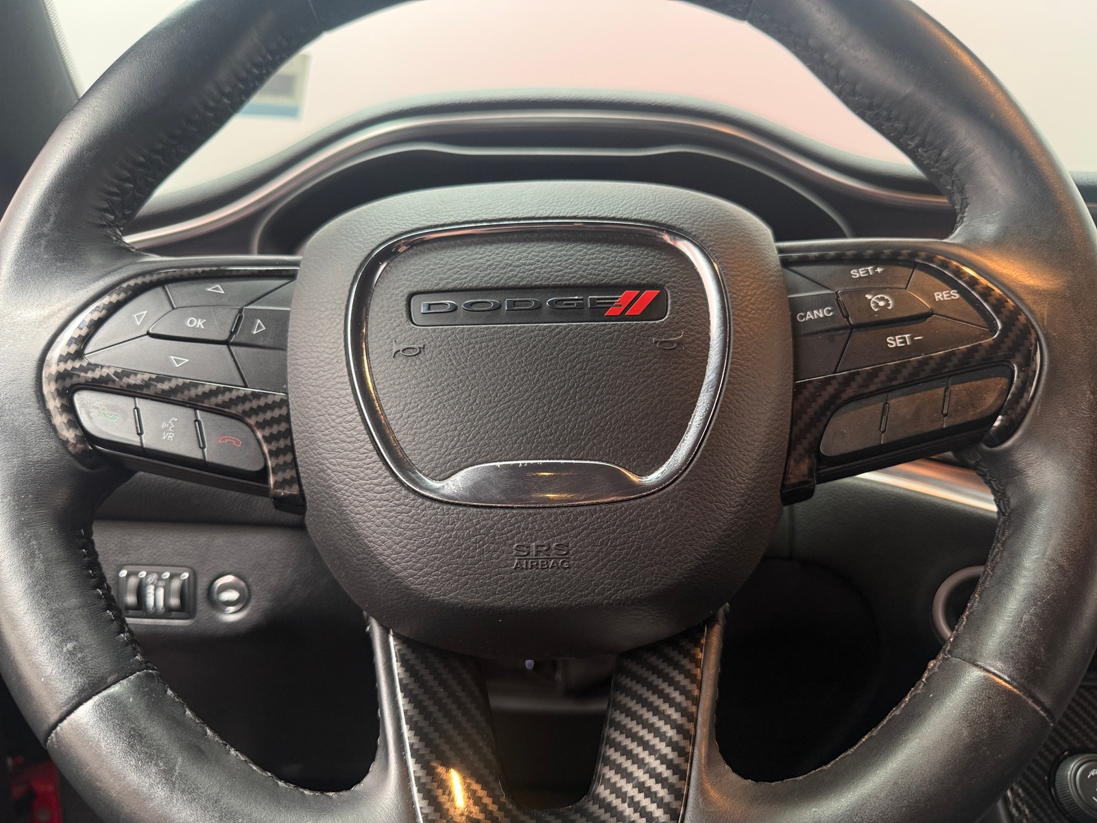 Thumbnail: 2016 Dodge Challenger - 4