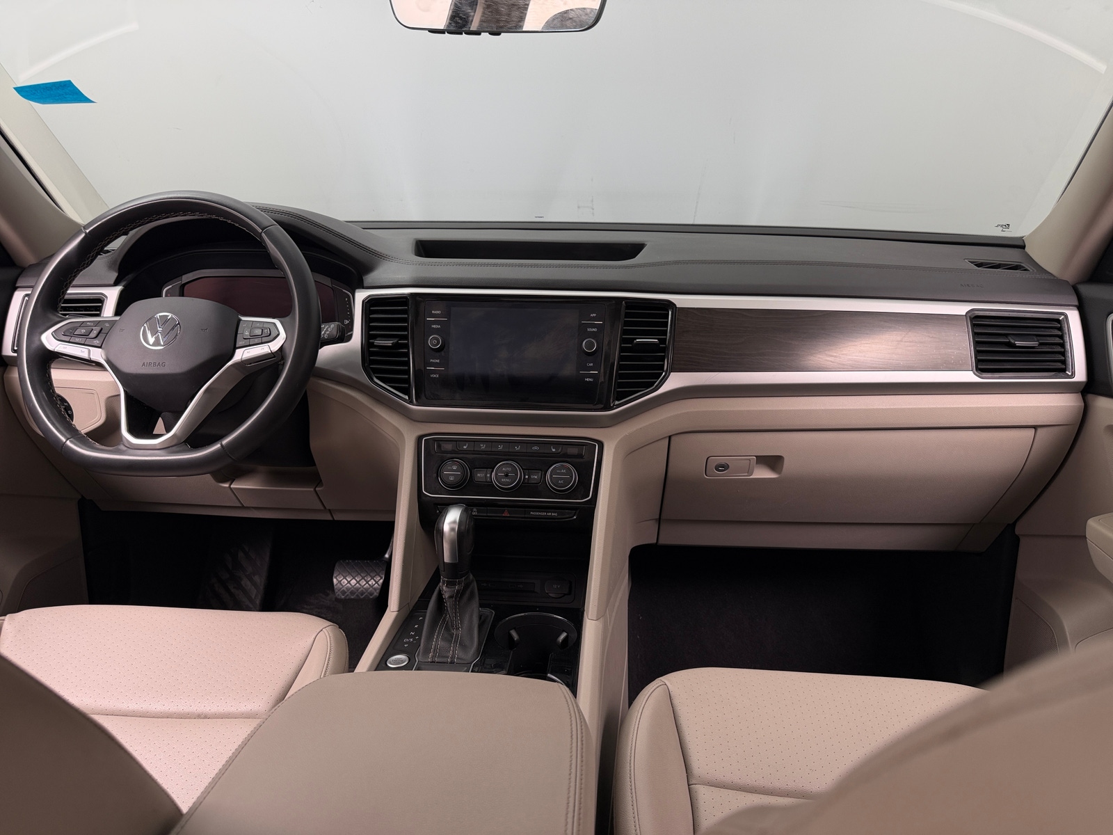 Thumbnail: 2022 Volkswagen Atlas - 2