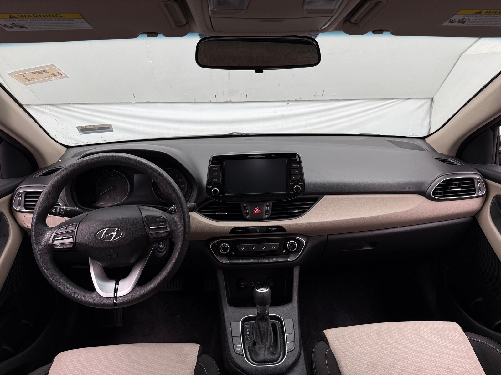 Thumbnail: 2018 Hyundai Elantra - 3