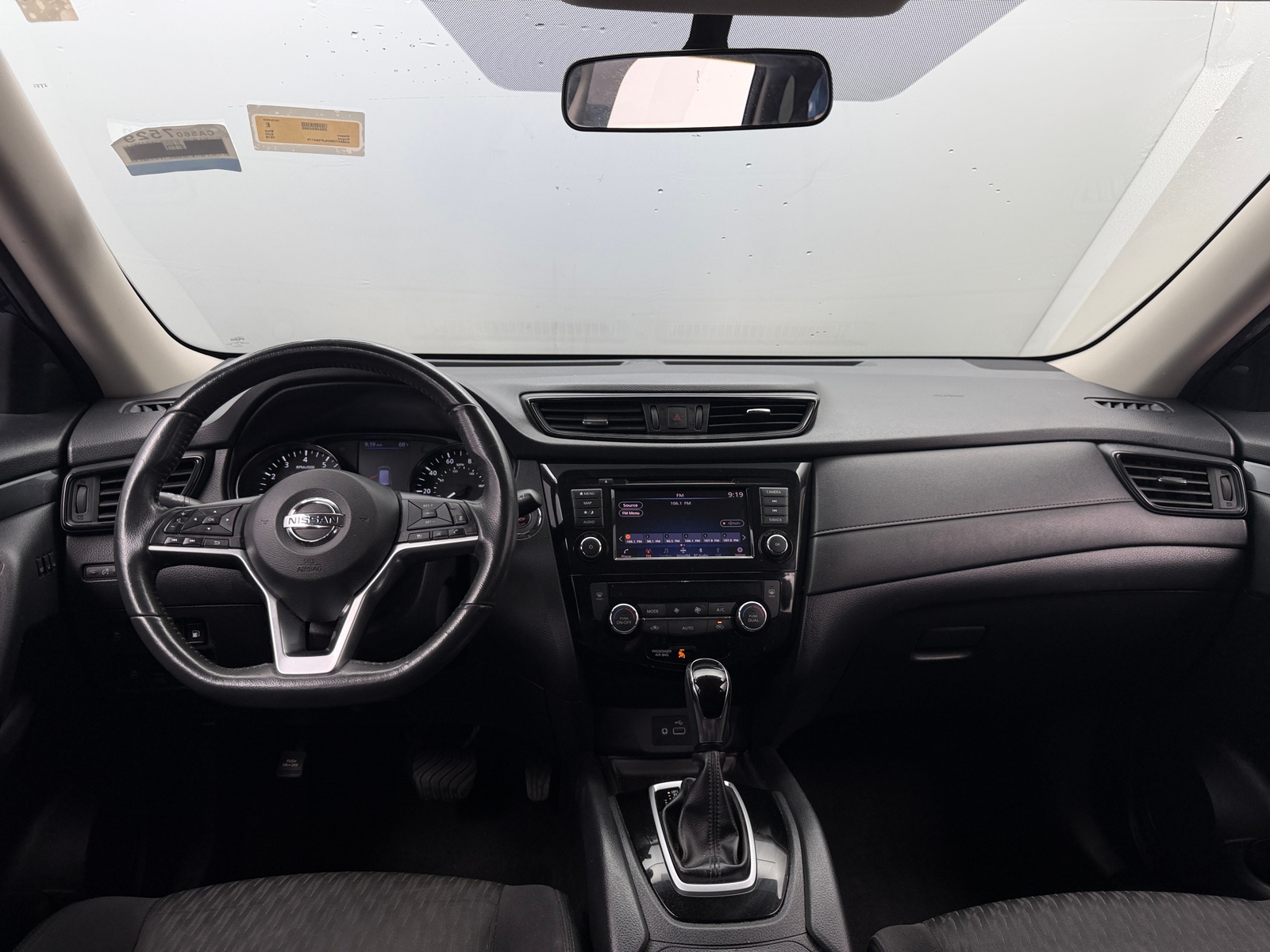 Thumbnail: 2018 Nissan Rogue - 3