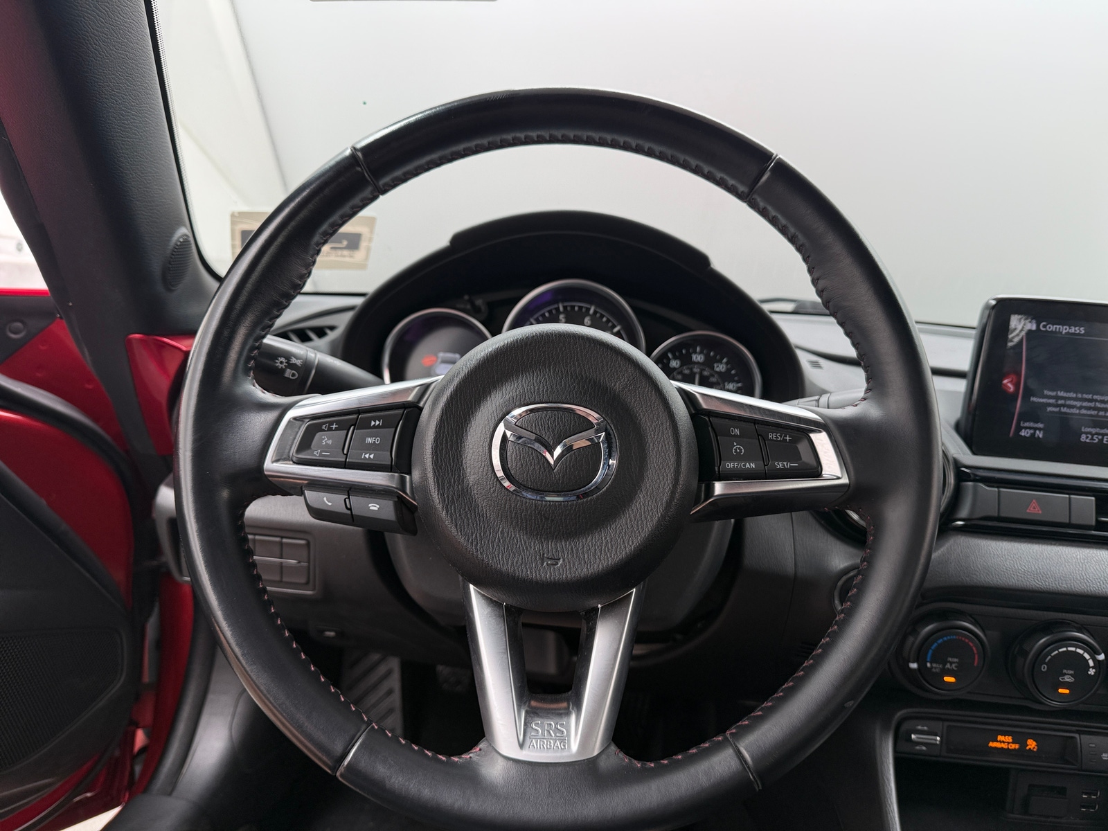 Thumbnail: 2019 Mazda MX-5 Miata - 5